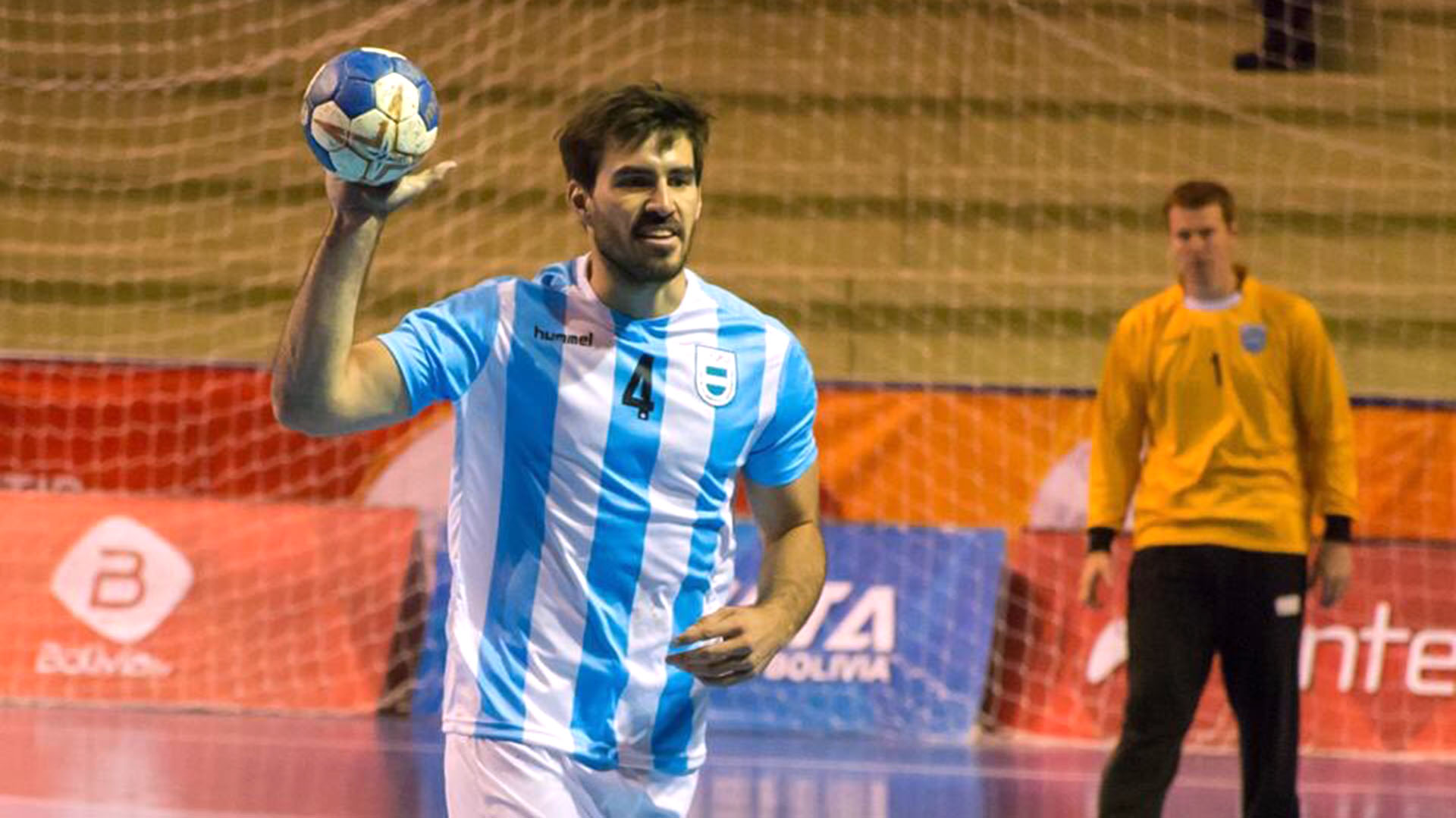 Sebastián Simonet, el “cerebro” del combinado conducido por el español Manolo Cadenas (@seba_simon)