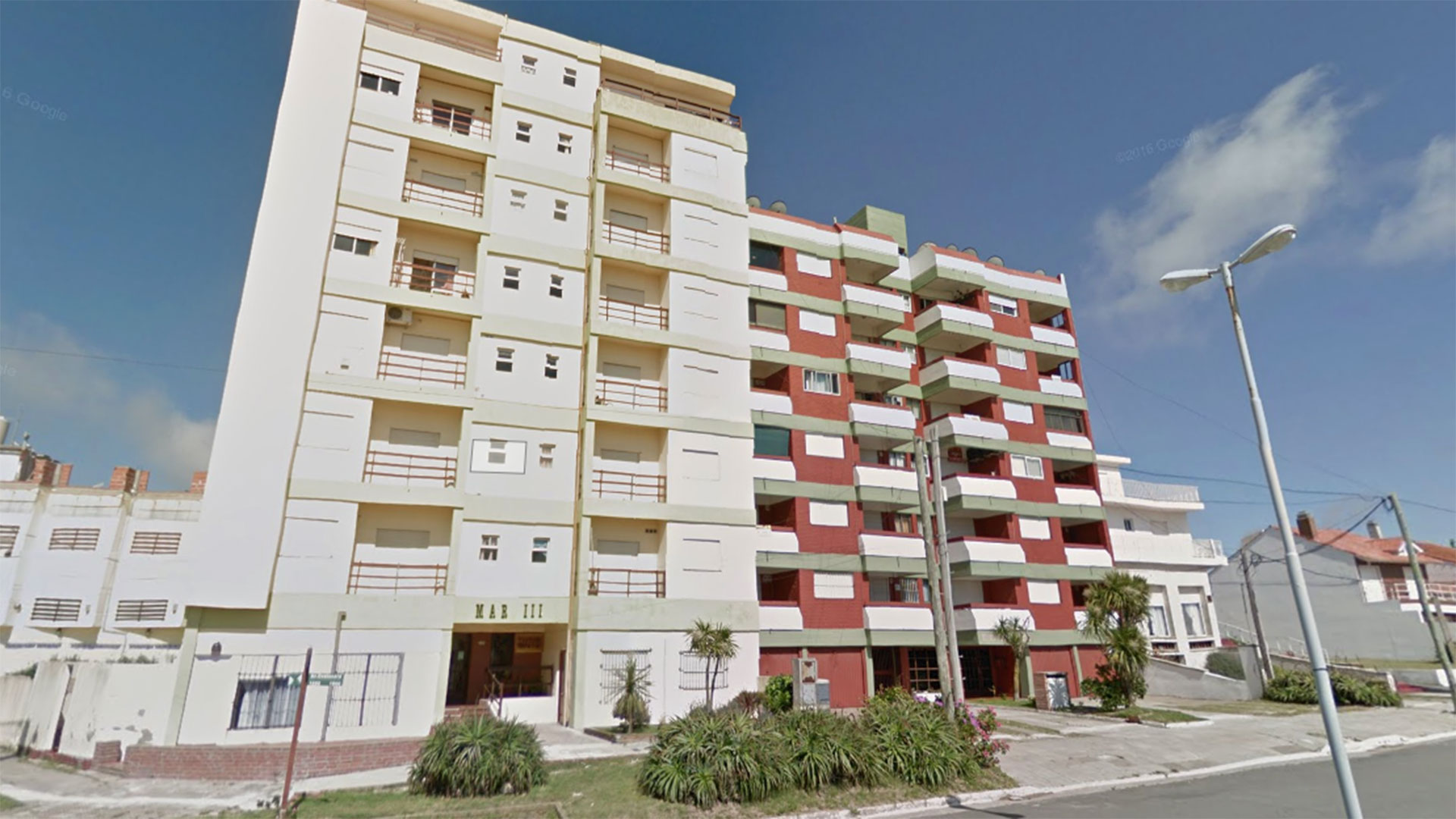 En los lotes de San Clemente a nombre de Secco hay un edificio de siete pisos.