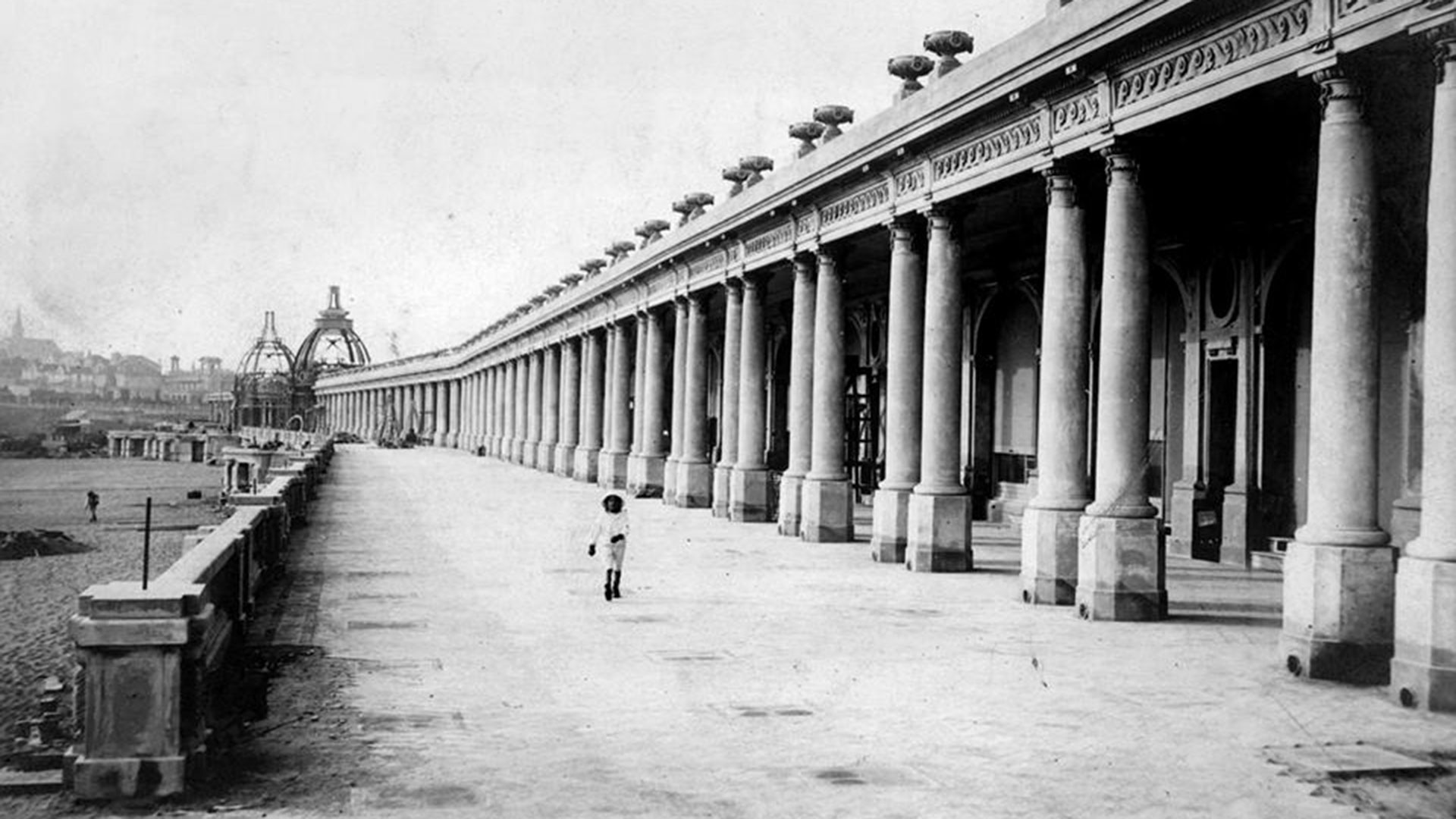 La antigua rambla de Mar del Plata, en 1912 (Archivo General de la Nación)