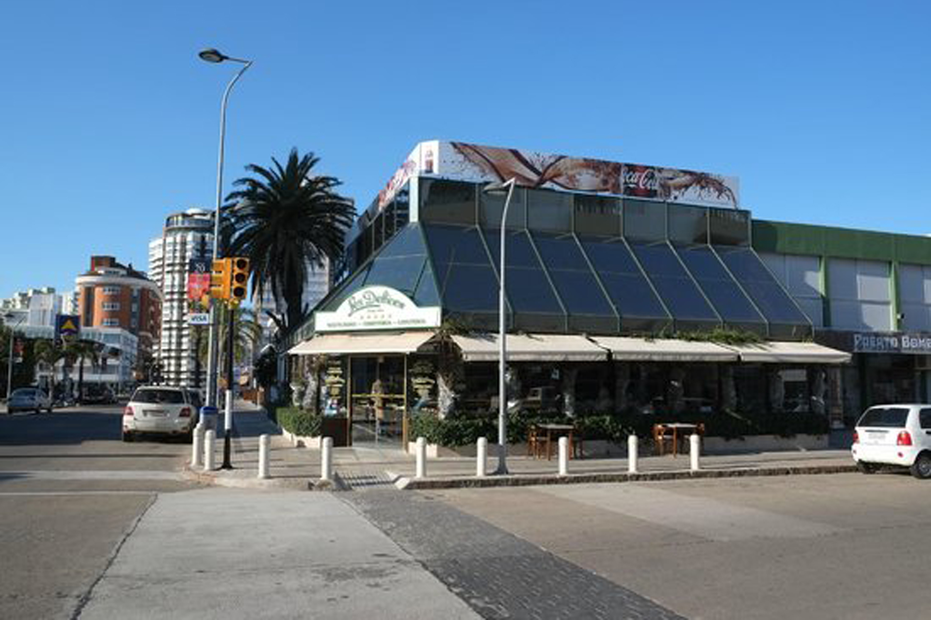 La fachada de Les Delices, una de las panaderías más famosas de Punta (Tripadvisor)