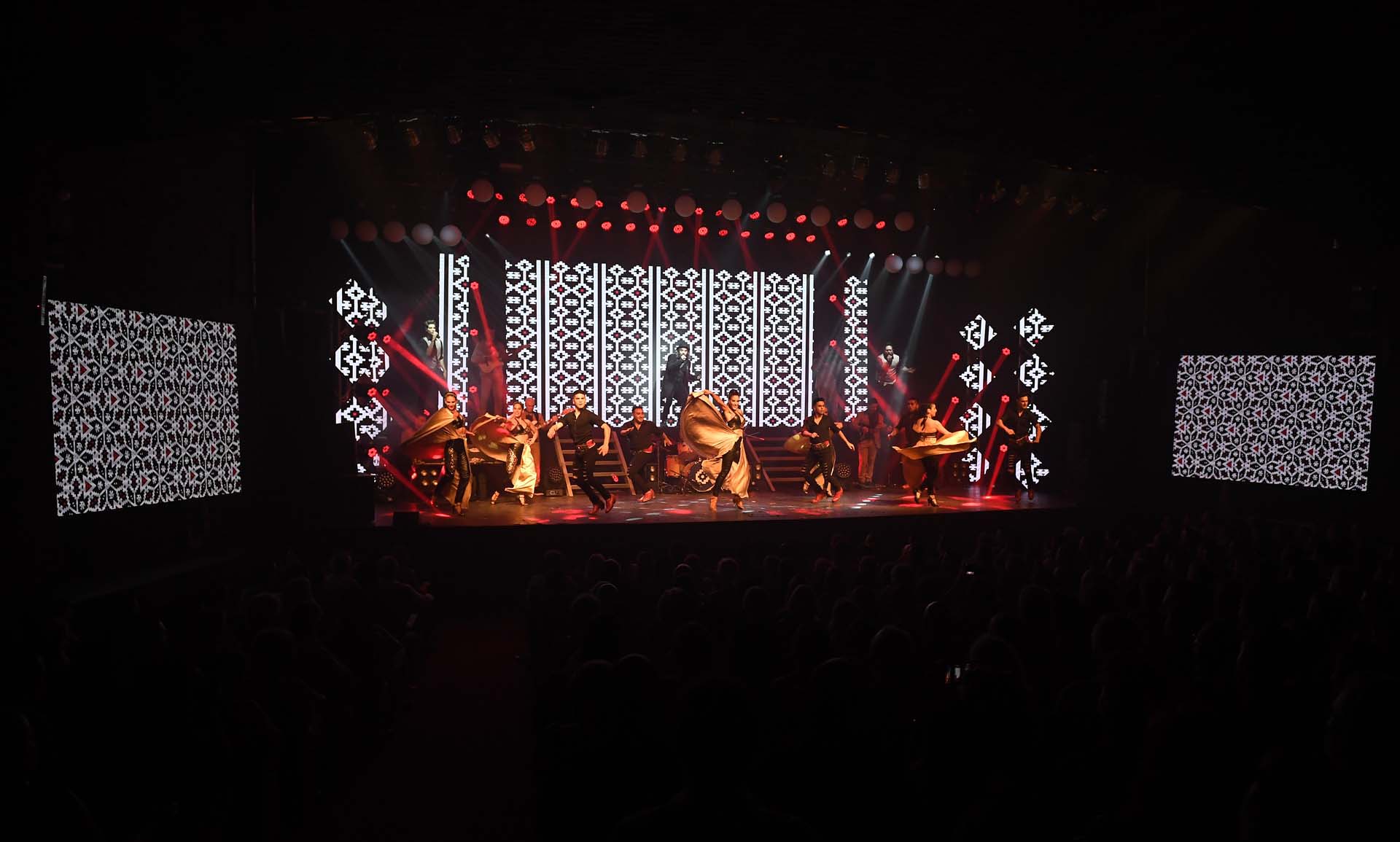 Uno de los cuadros de folklore del show