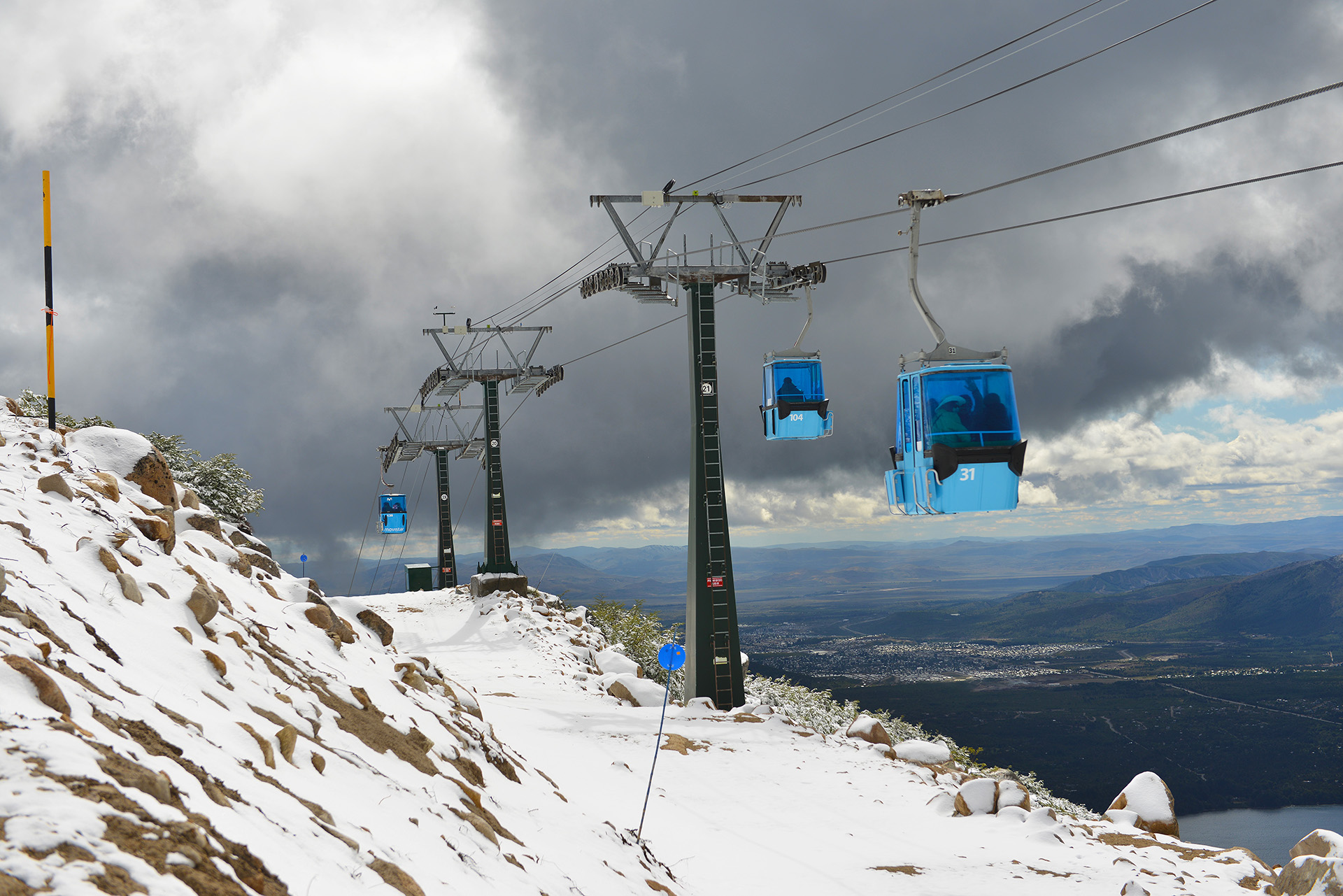 La zona cordillerana amaneció cubierta de nieve
