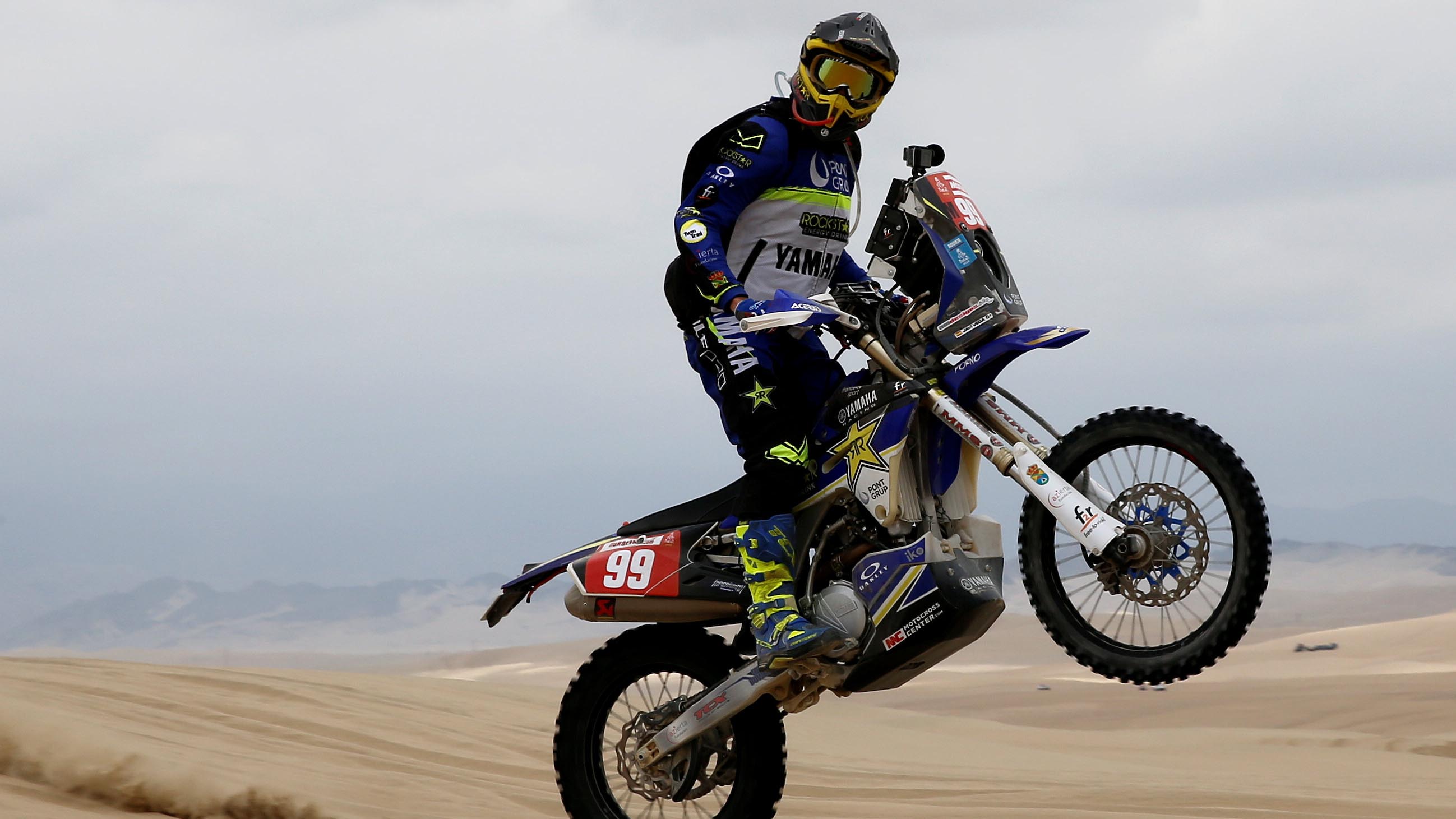 Javier Vega en acción durante la carrera del Dakar en Perú (Foto: REUTERS/Carlos Jasso)