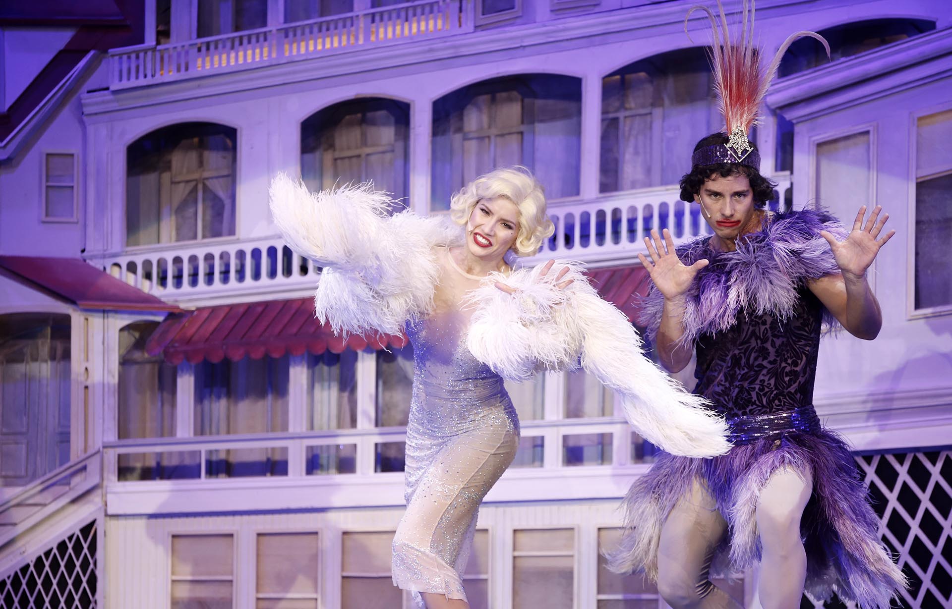Laurita Fernández y Vico D’Alessandro en “Sugar”