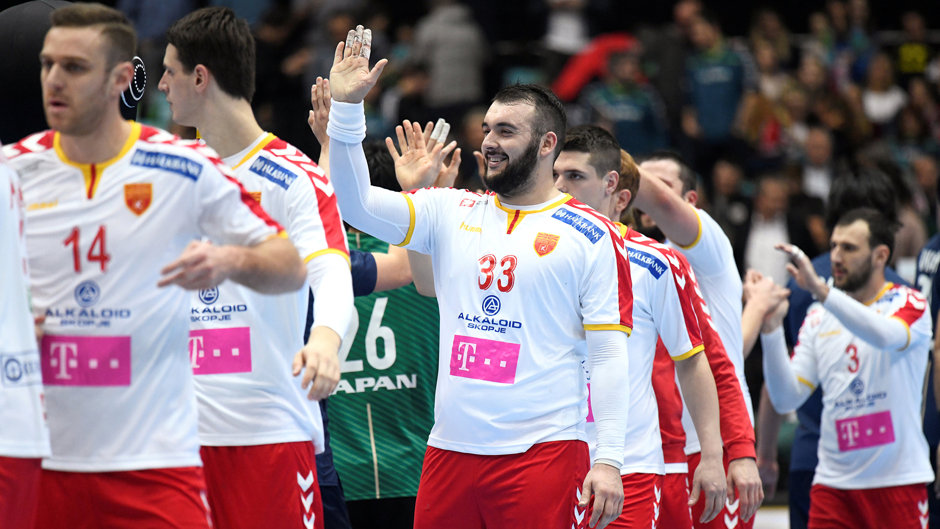 En el Grupo B, Macedonia debutó con un triunfo ante Japón (REUTERS)