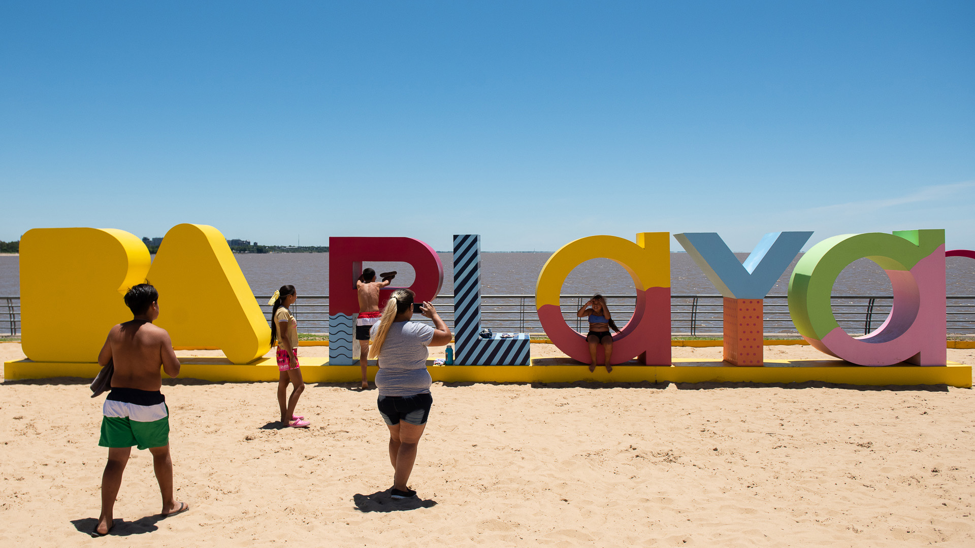 La palestra de Buenos Aires Playa, un lugar ideal para sacarse fotos frente al río