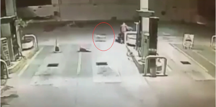 Randy es el protagonista del video que se hizo viral hace unos días en redes, al impedir un atraco en una gasolinera de Tamaulipas (Foto: Twitter @juaram)