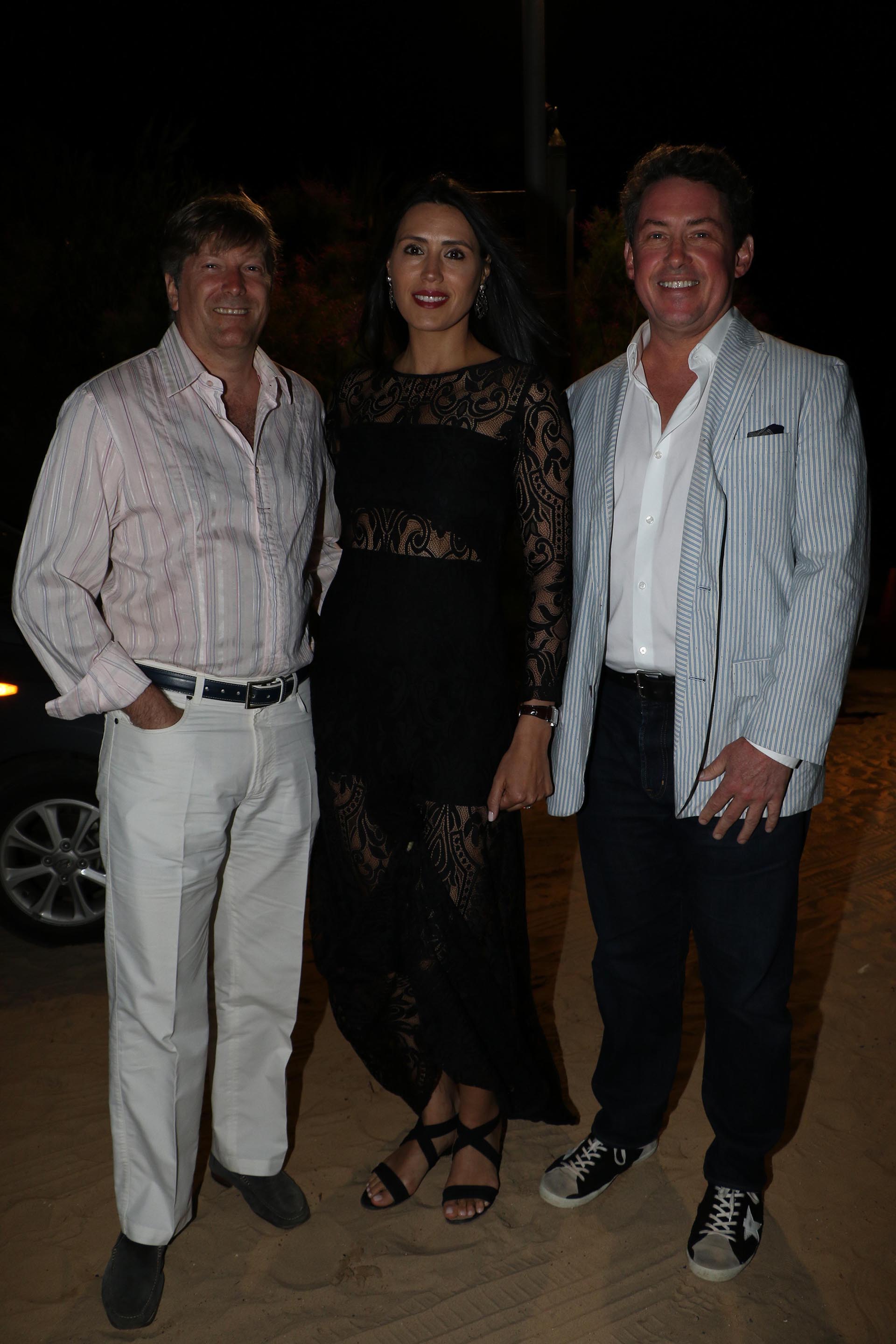 El ex embajador de los Estados Unidos en la Argentina, Noah Mamet, junto a Russell y Sandra Abrams