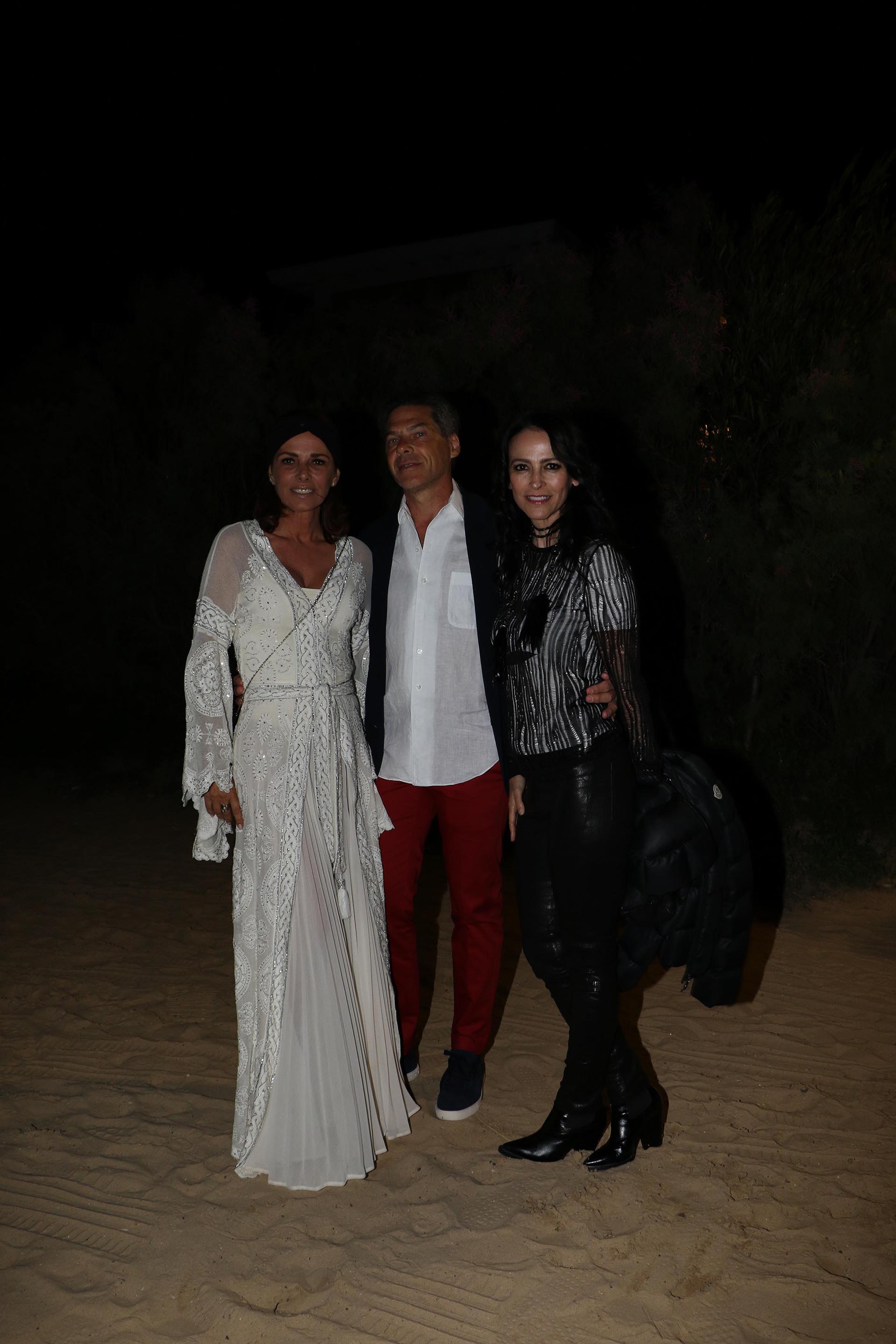 Nathalie y Calilo Sielecki junto a Cindy Teperman