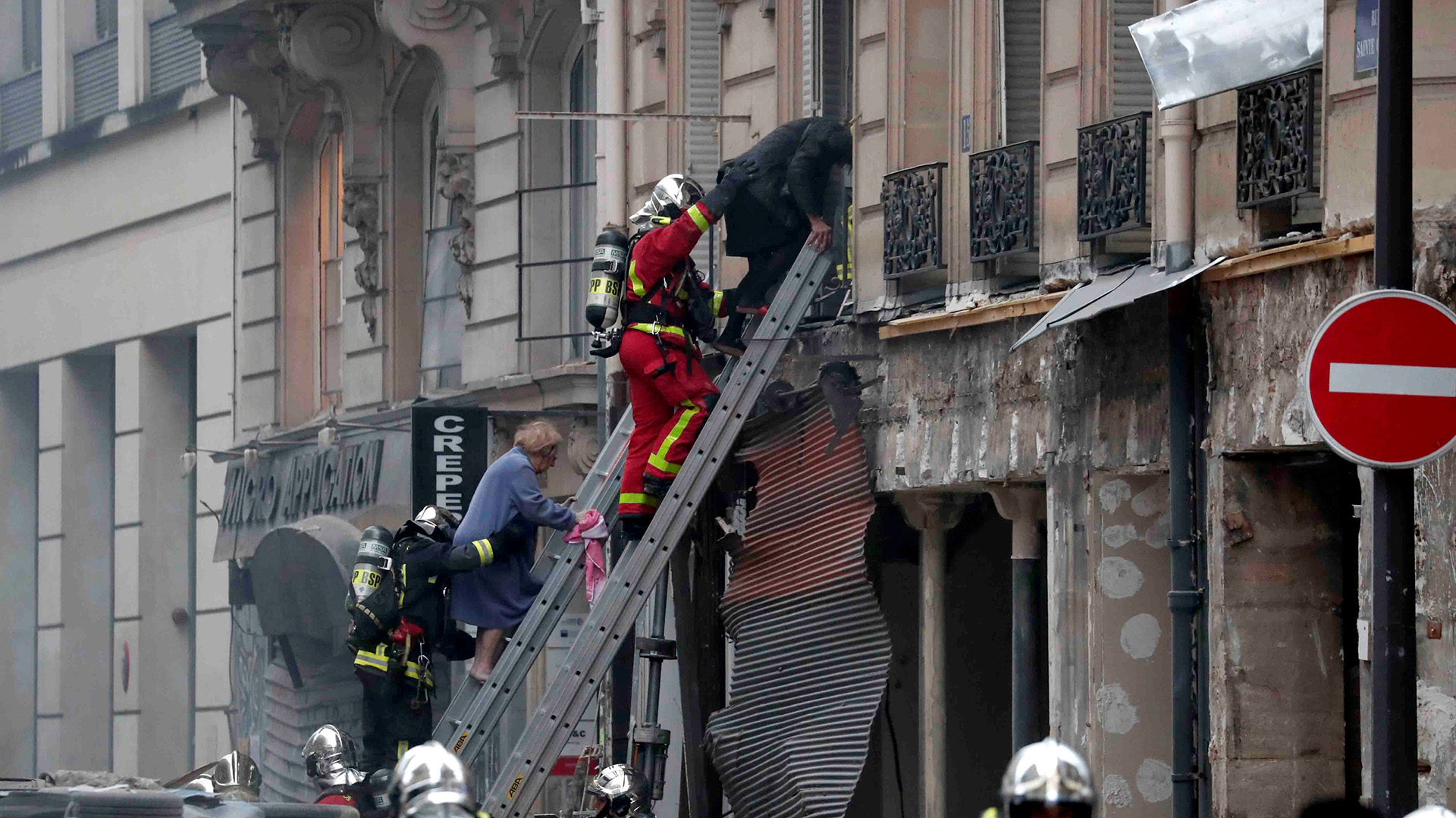 REUTERS/Benoit Tessier TPX IMAGES OF THE DAY