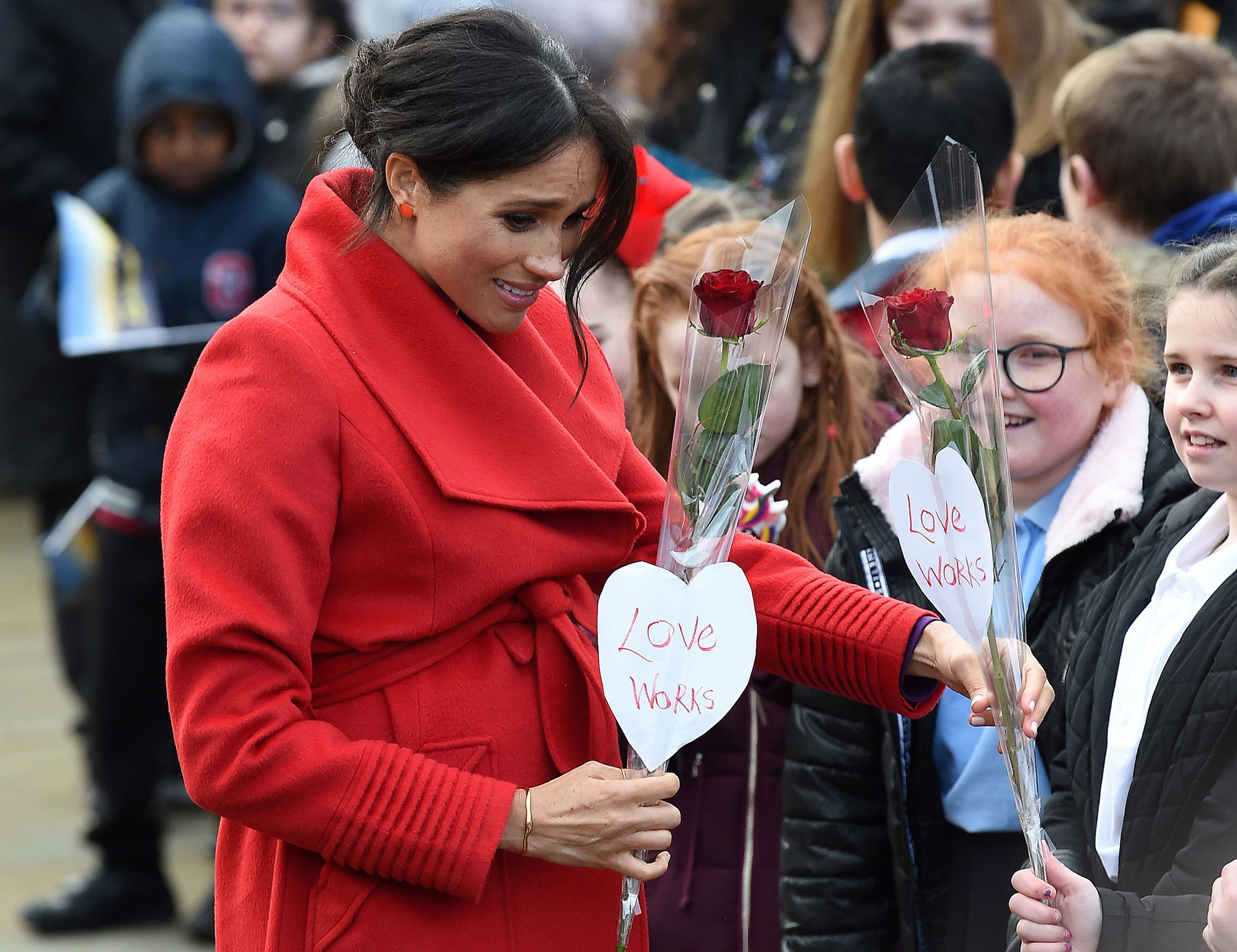 Meghan Markle reveló que transita el sexto mes de embarazo y tiene fecha para abril (AFP)