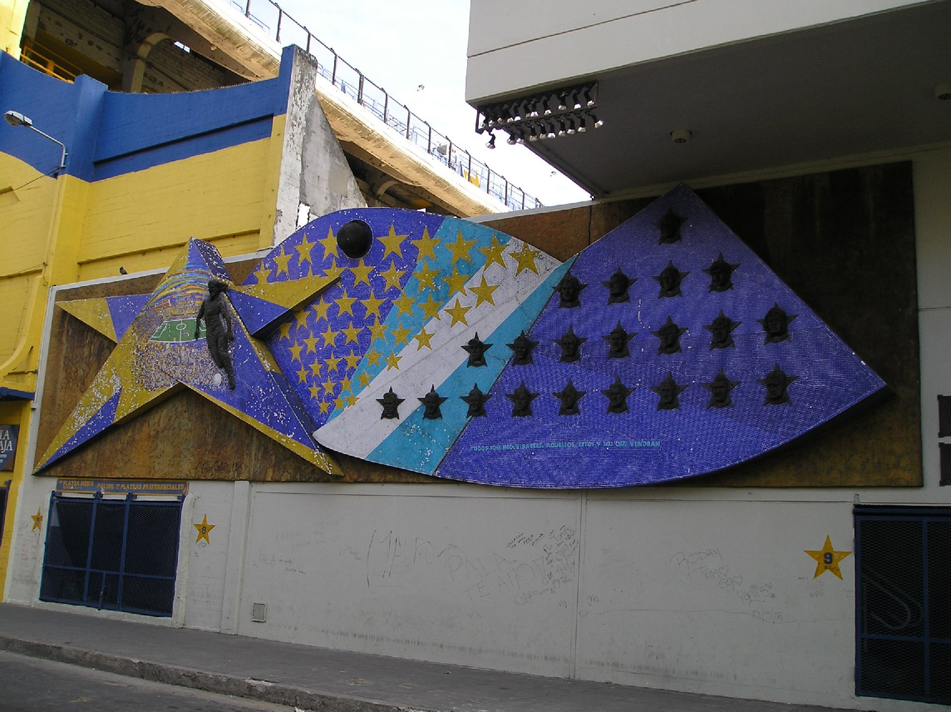 “Ídolos” de 1997, en el estadio xeneixe