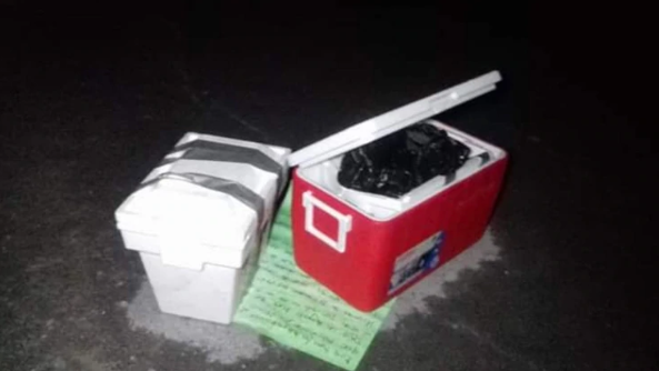 Los restos fueron dejados en las inmediaciones de tres penales (Foto: @Sr_JUZTICIA)