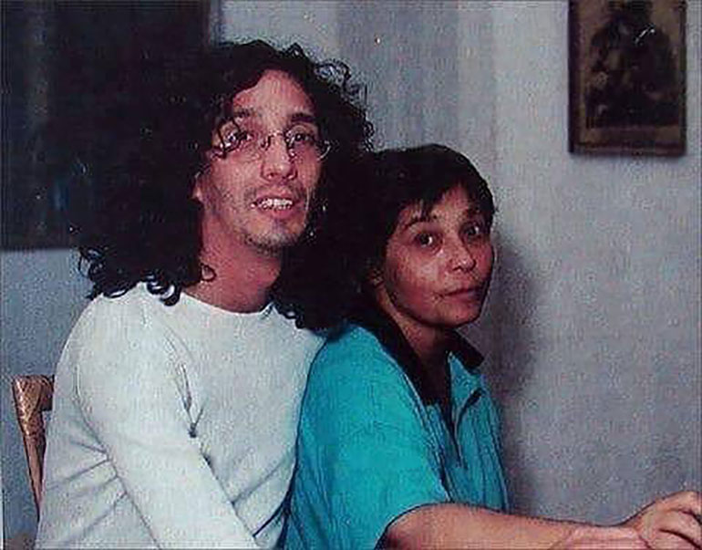 Una de las primeras fotos de Liliana y Fito Paéz juntos. El rosarino fue quien la convenció para que se dedicara a la música. “Dejá de cantar en la cocina y vení a grabar”, le dijo.