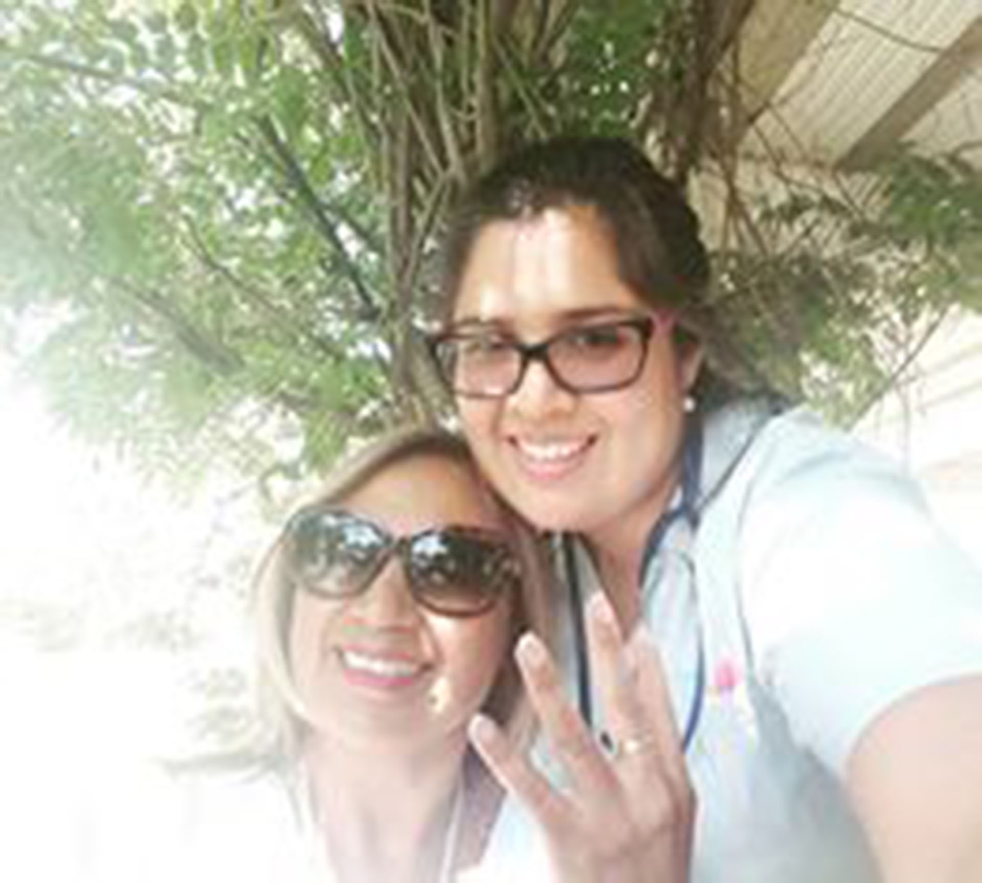 Brenda y su mamá, cuando le faltaban cuatro materias