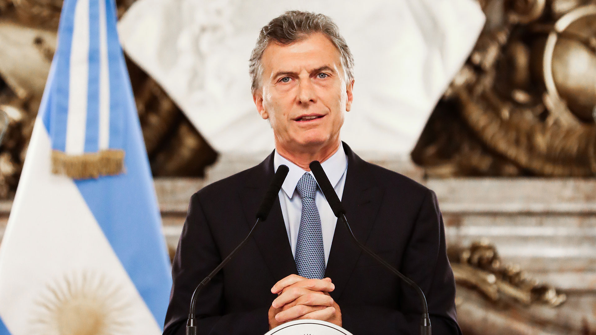 El presidente Macri anunciando ayer que firmaría el decreto que pondrá en marcha la extinción de dominio