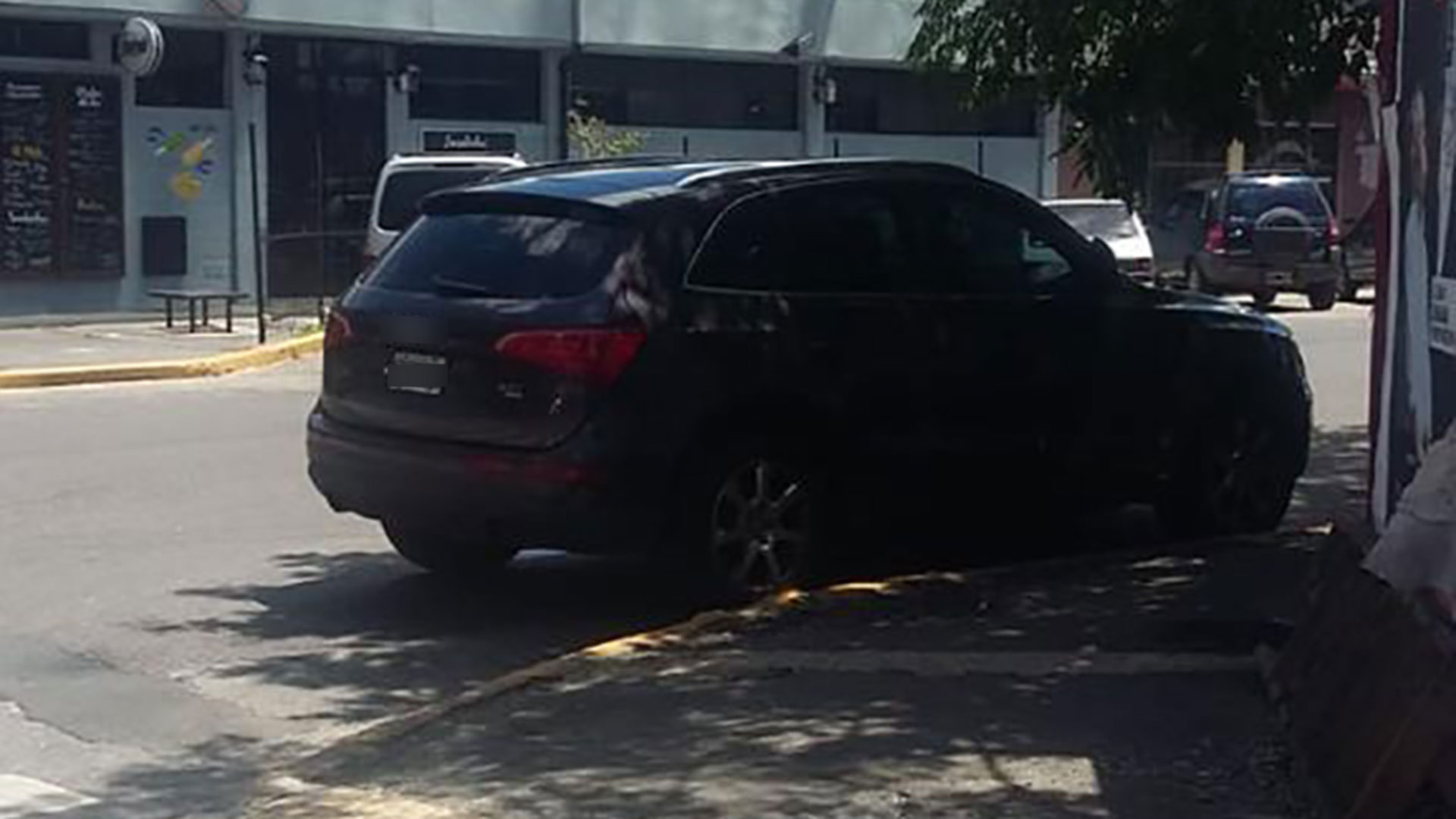La camioneta de Romina Pereiro estaba estacionada en Dorrego y Cabrera