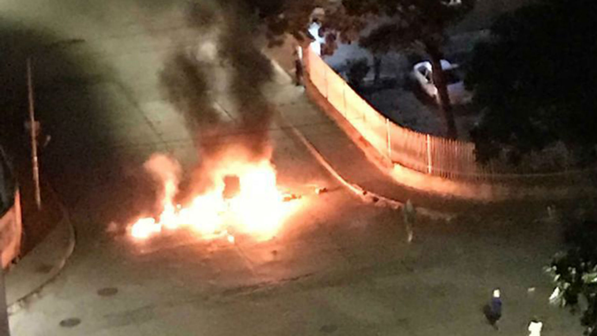 Una barricada en la calle 14 de El Valle (Cortesía: Irene M. Sola)