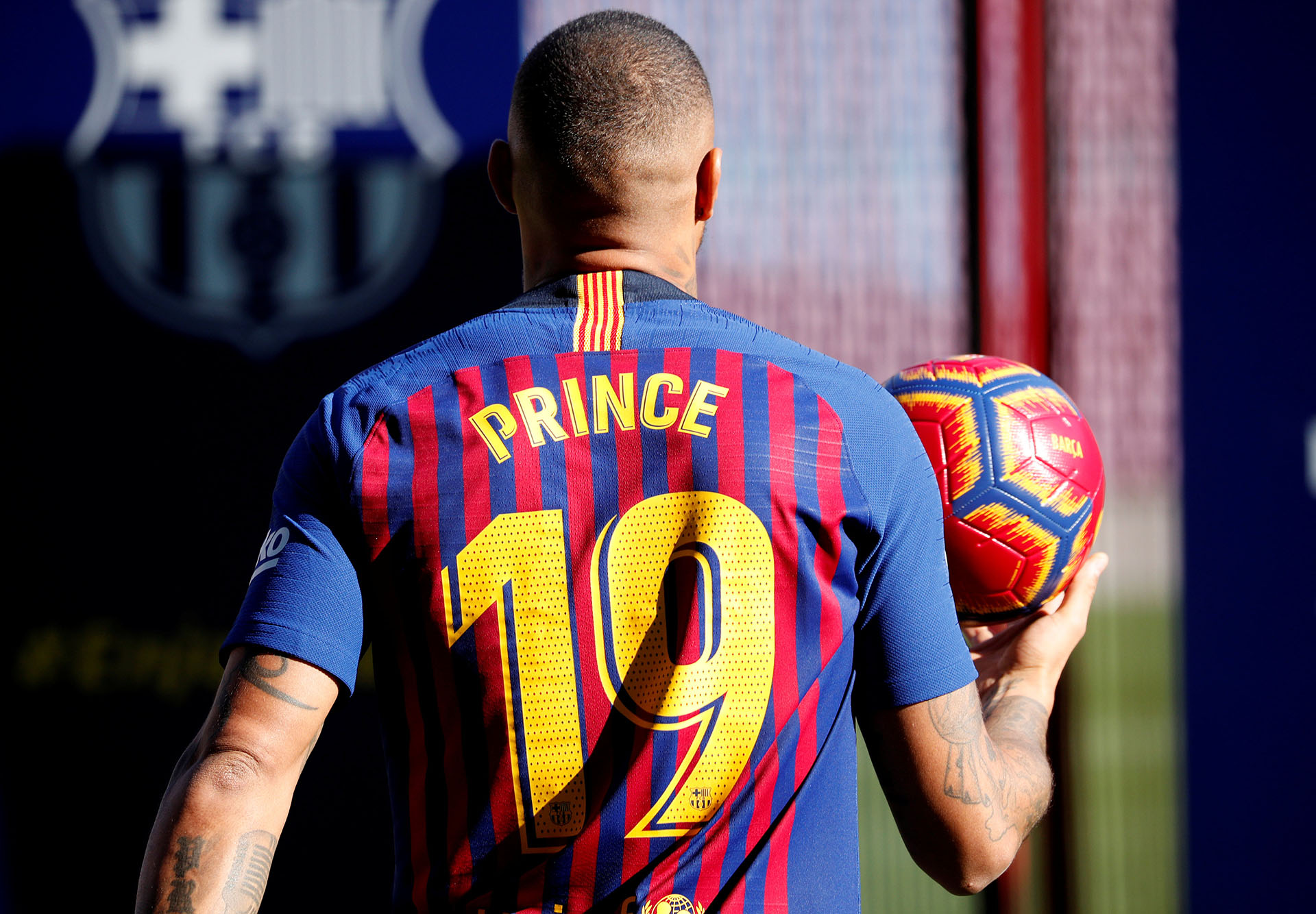 Boateng jugó en más de 10 clubes, en 15 años de carrera (Reuters)