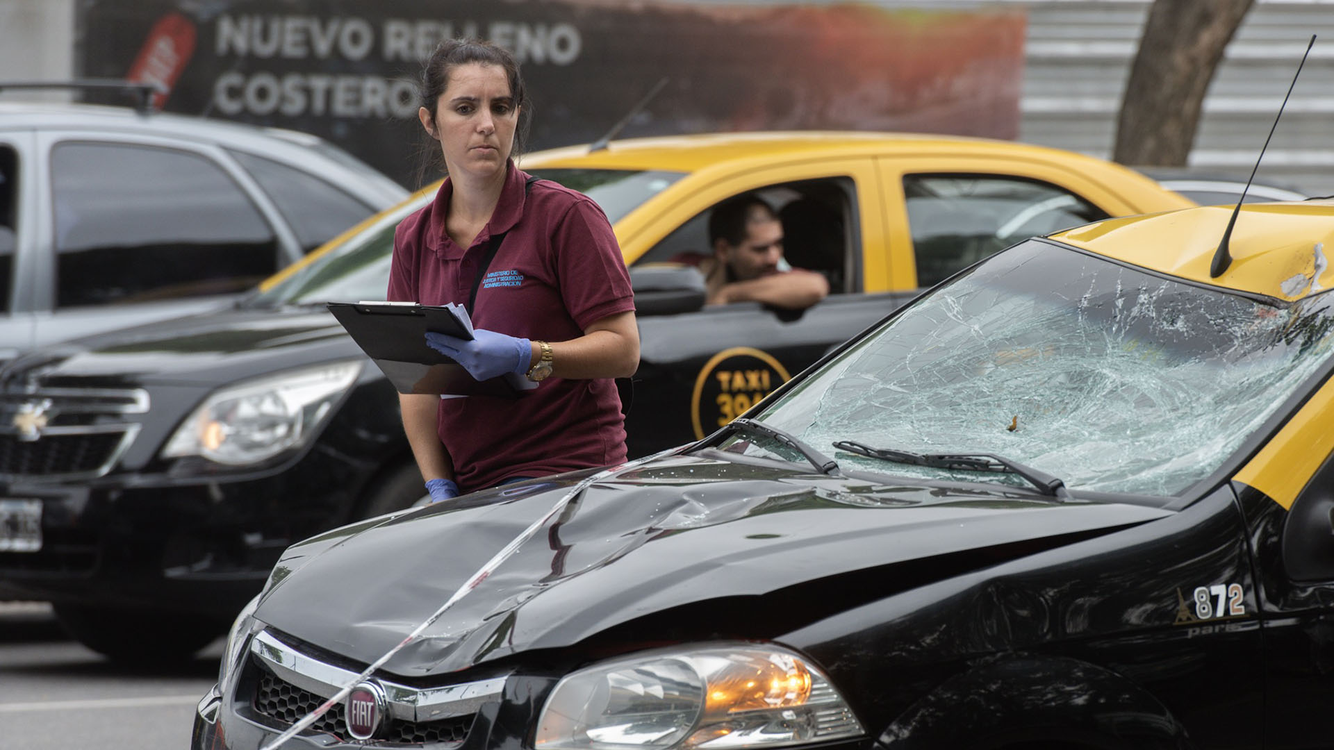 Efectivos de la policía de la Ciudad trabajan en el lugar (Adrian Escandar)