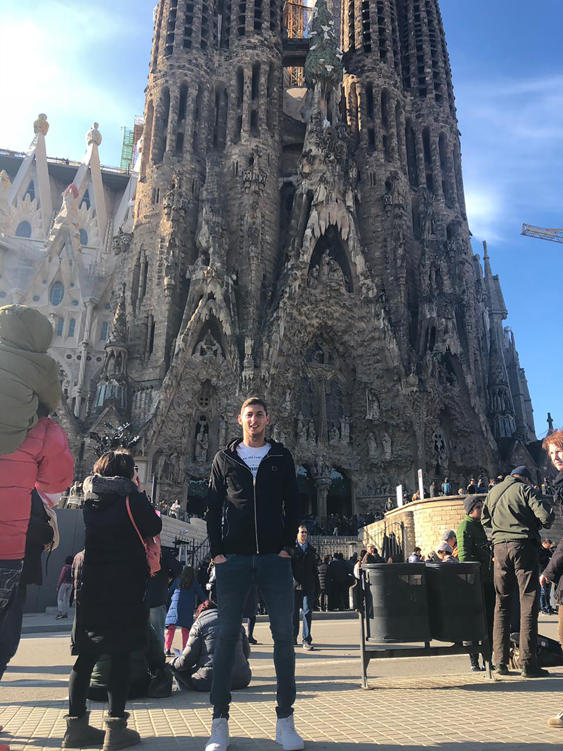 Consagrado en Europa, también tenía tiempo de tomarse unas vacaciones para visitar la Sagrada Familia de Barcelona