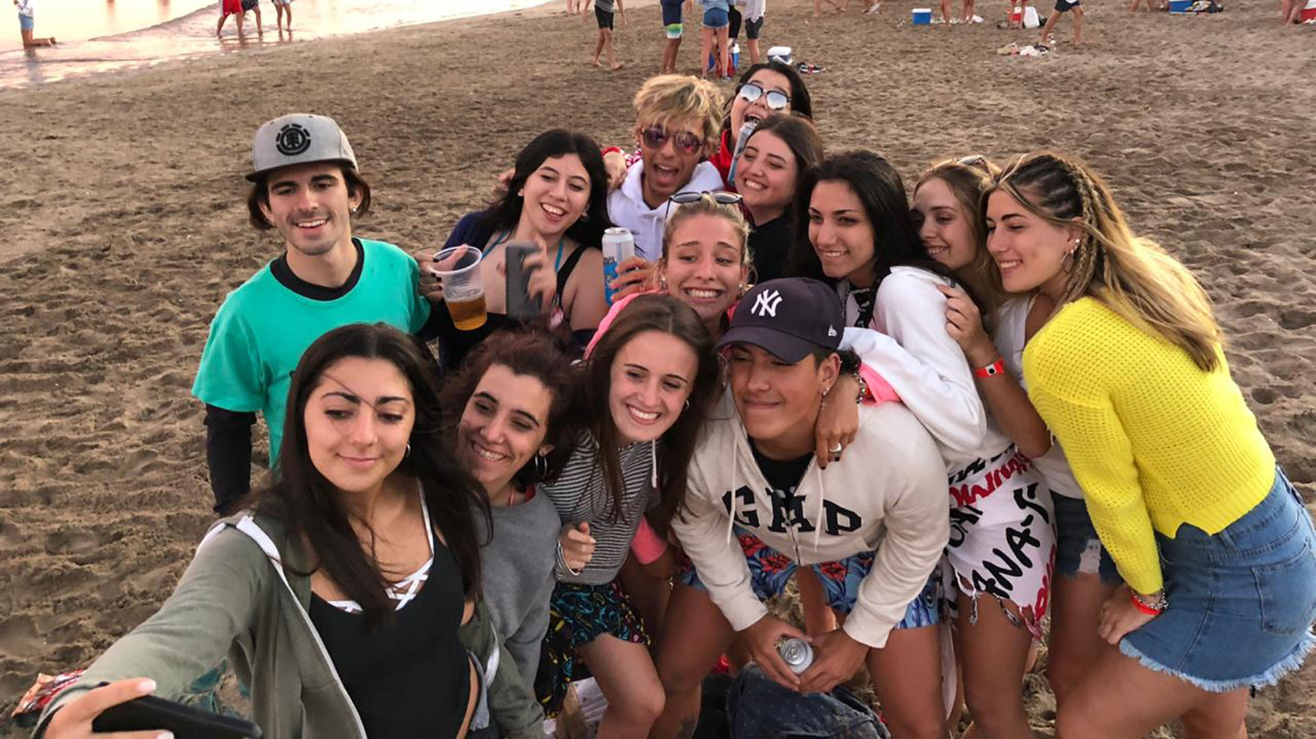 El grupo, de vacaciones, antes de tener que volverse por el robo
