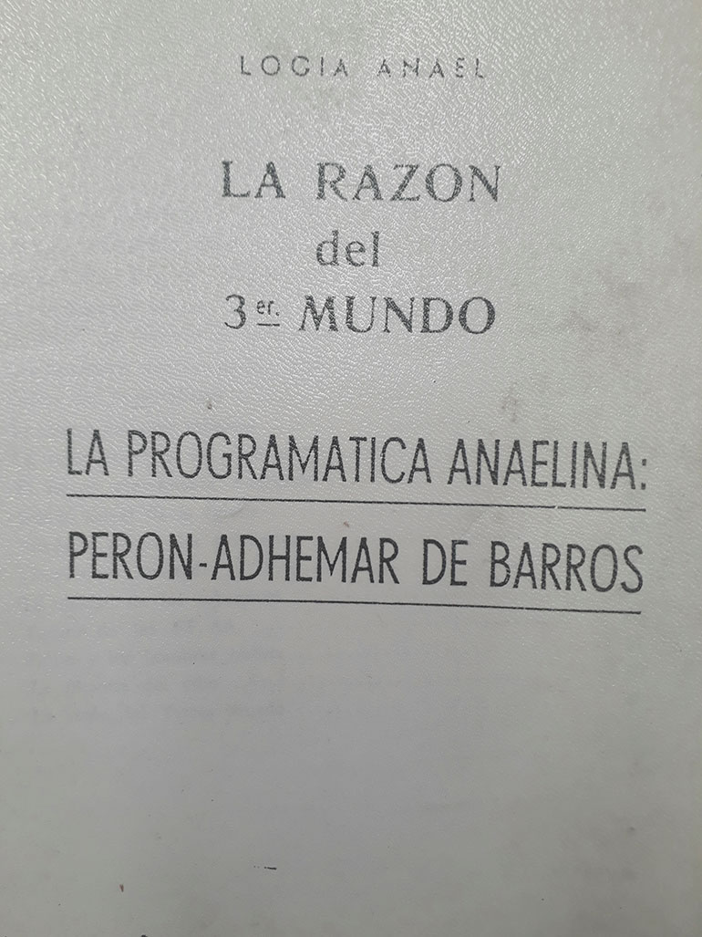 El libro de Julio César Urien firmado como Logia Anael