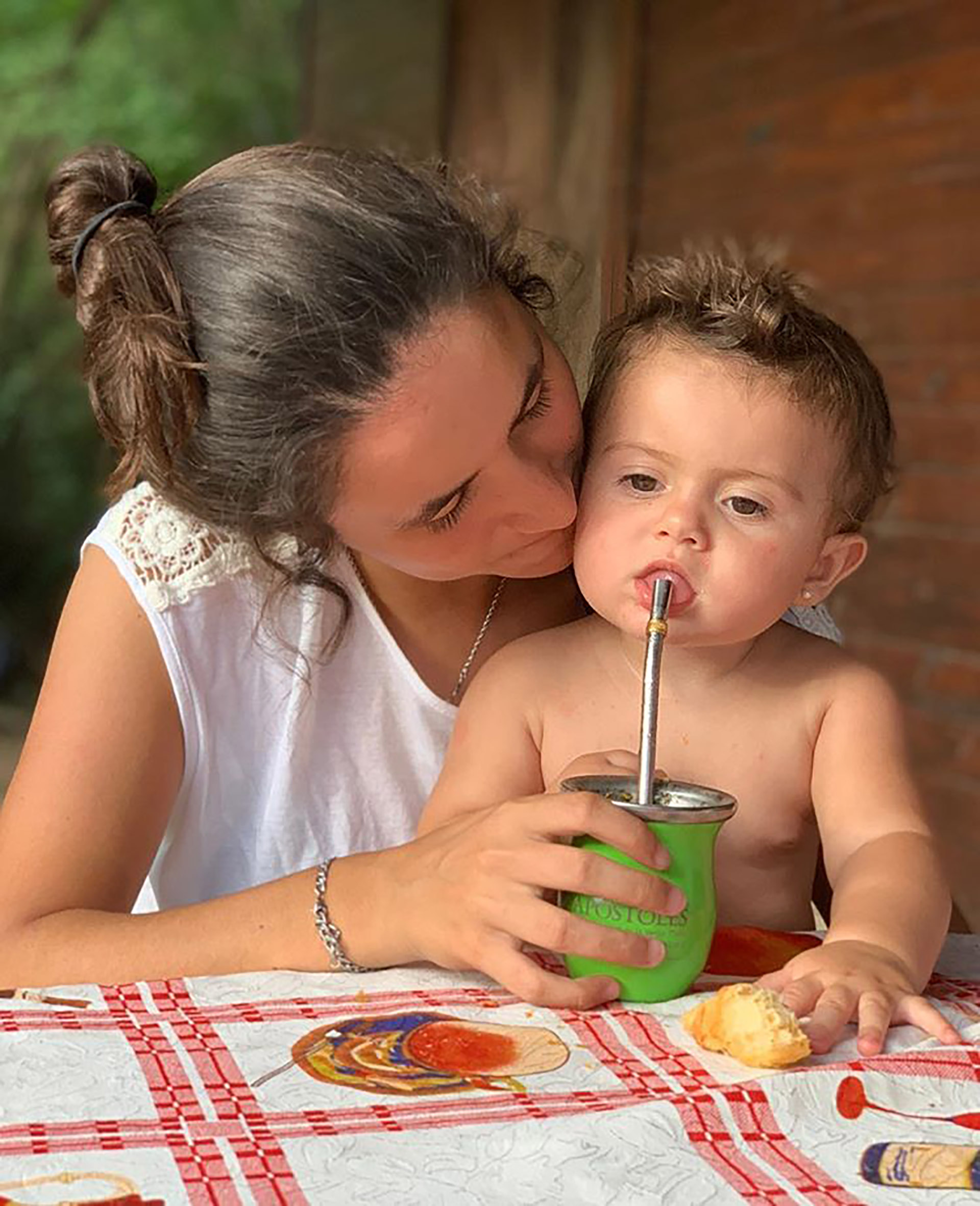 Isabelita Urtubey tomando mate (Instagram)