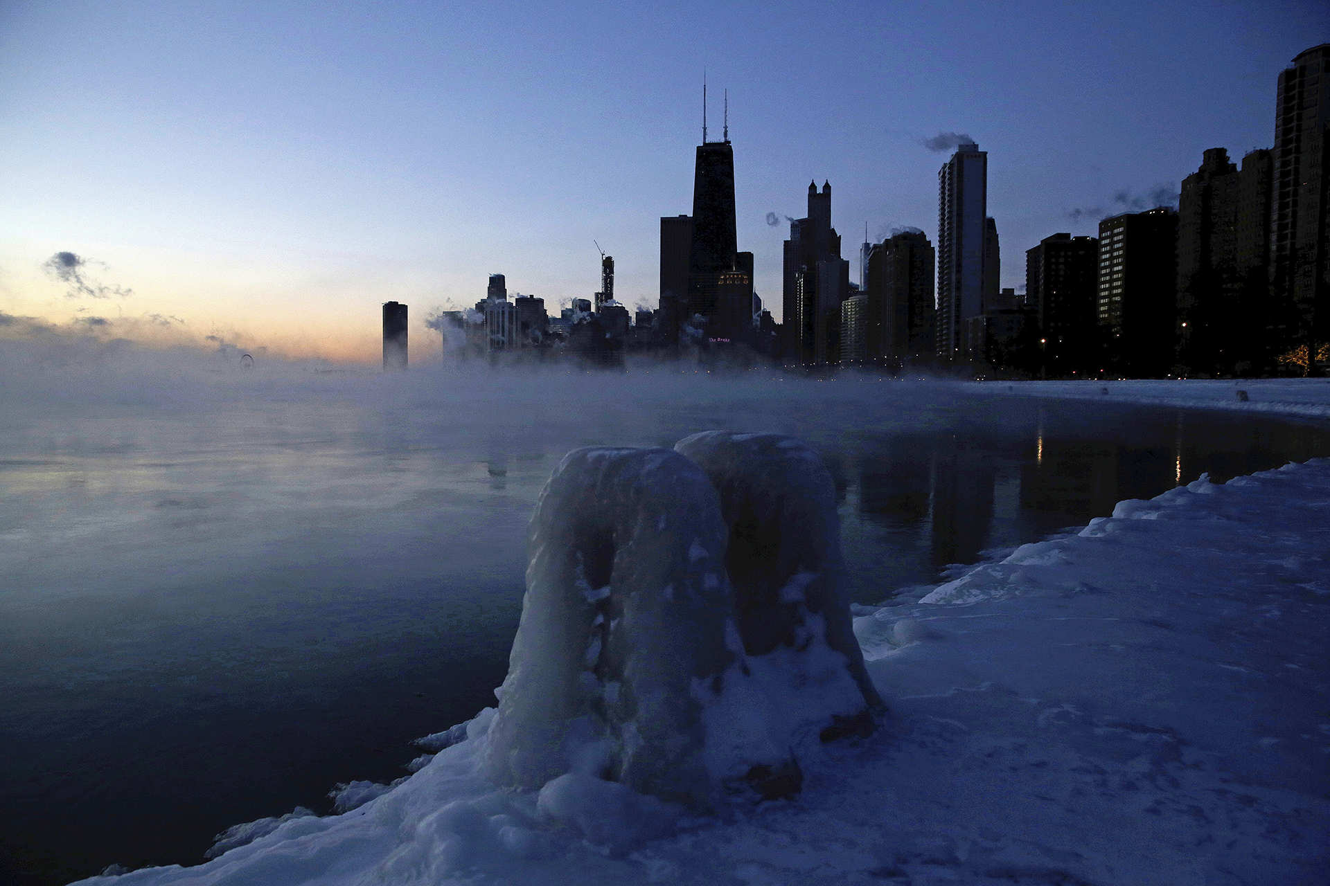 Logo Michigan (AP Photo/Kiichiro Sato)