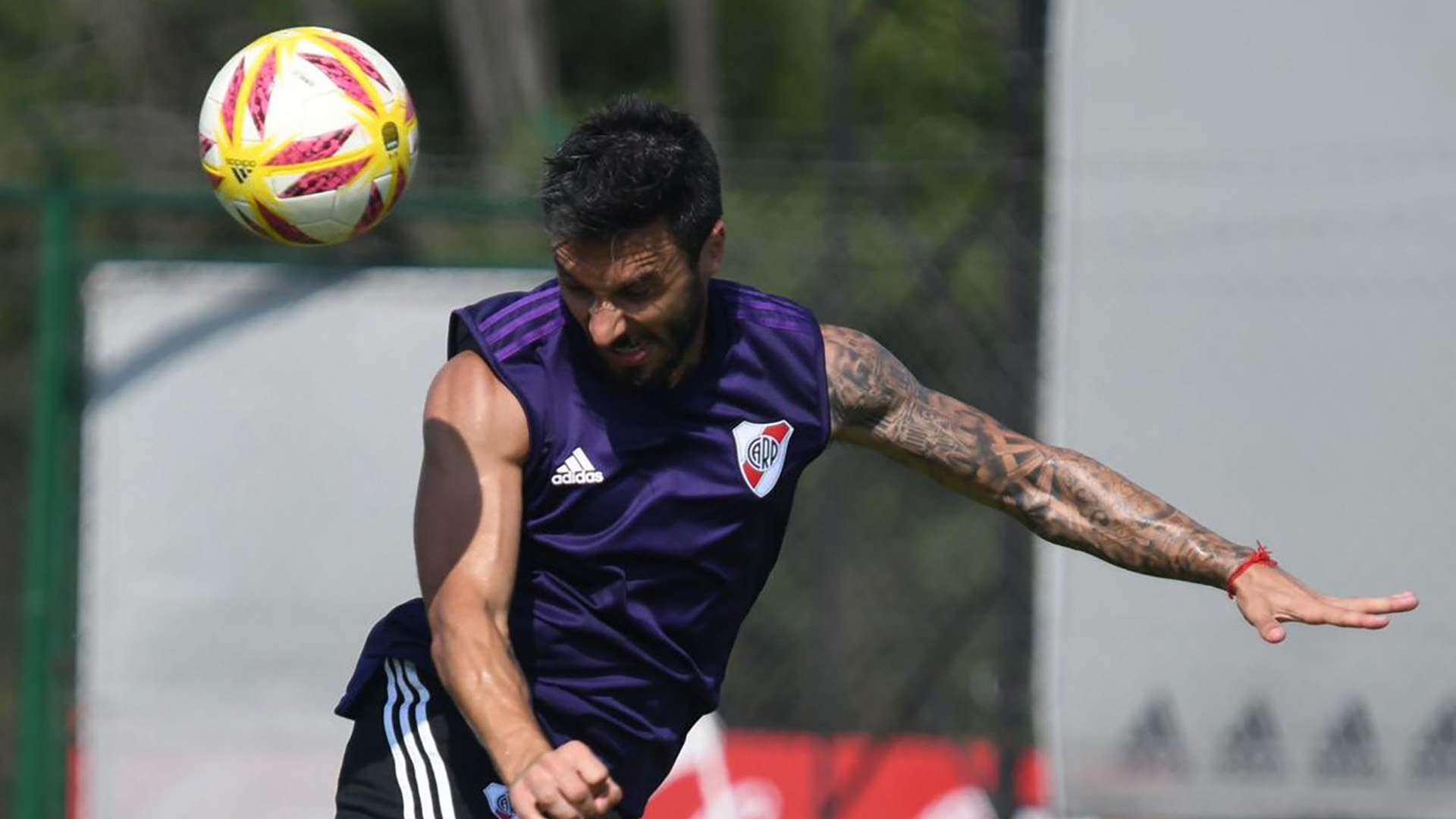 Scocco realizará un tratamiento especial en España para solucionar sus problemas en el gemelo (@CARPoficial)