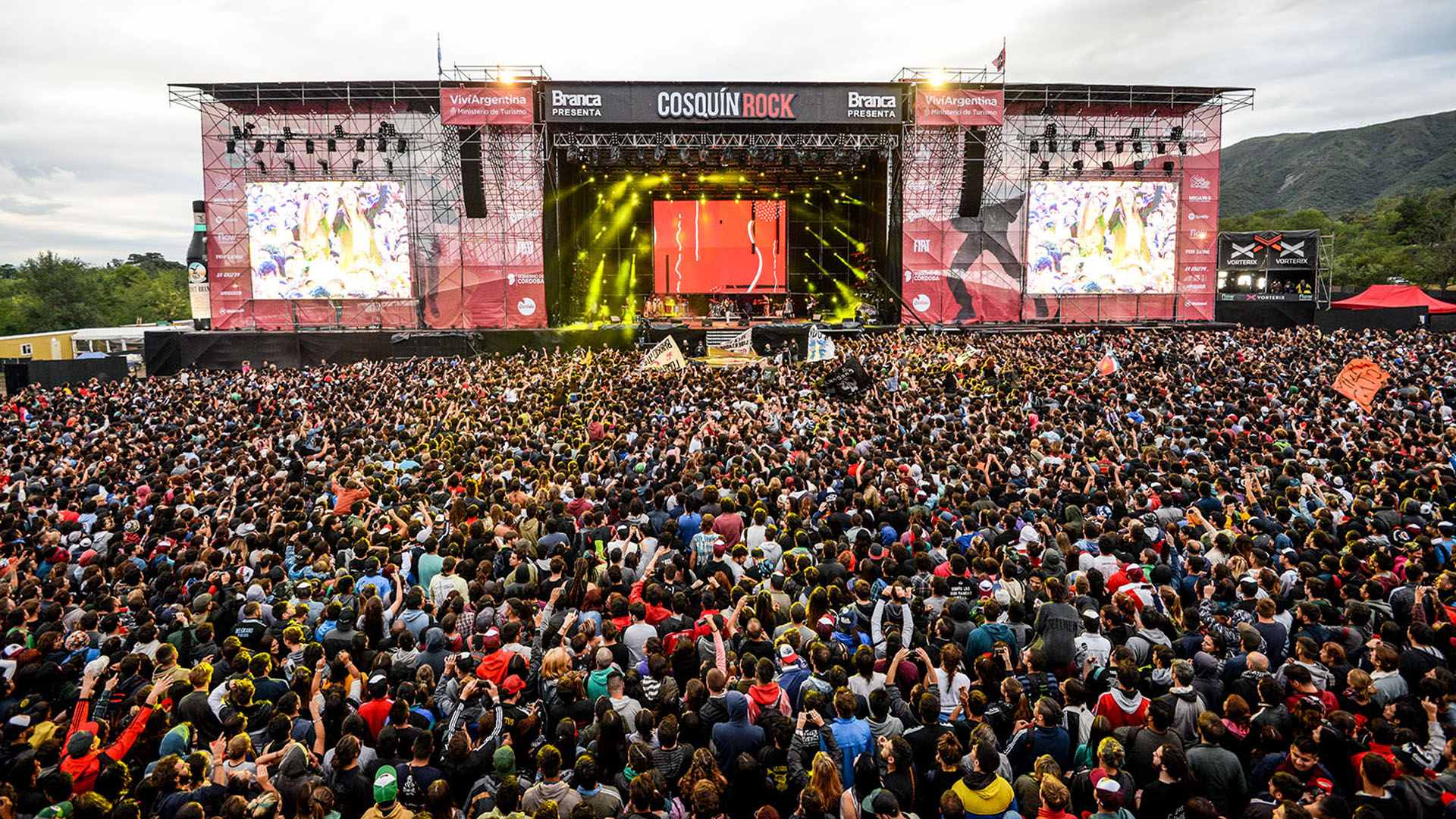 Multitud federal. El año pasado Cosquín Rock recibió a más de 80 mil fanáticos de rock, provenientes de todas partes del país