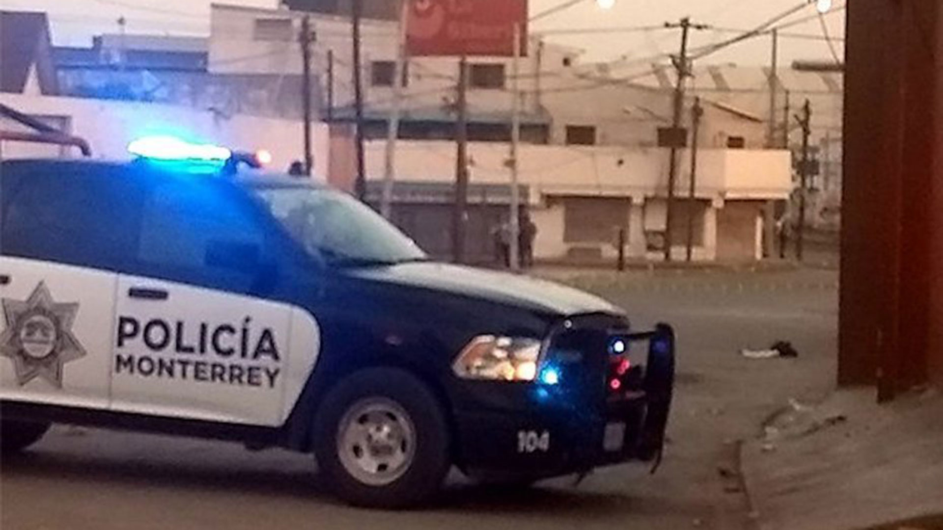 Las autoridades cercaron la zona donde hallaron los restos en una bolsa de plástico. (Foto: Especial)