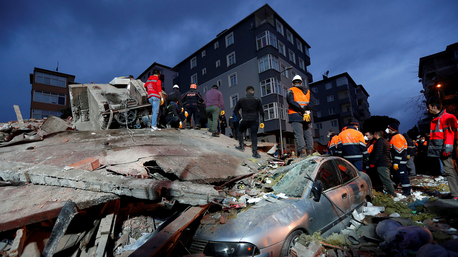 Al momento se desconoce la causa del derrumbe, pero se ha descartado una explosión (Reuters)