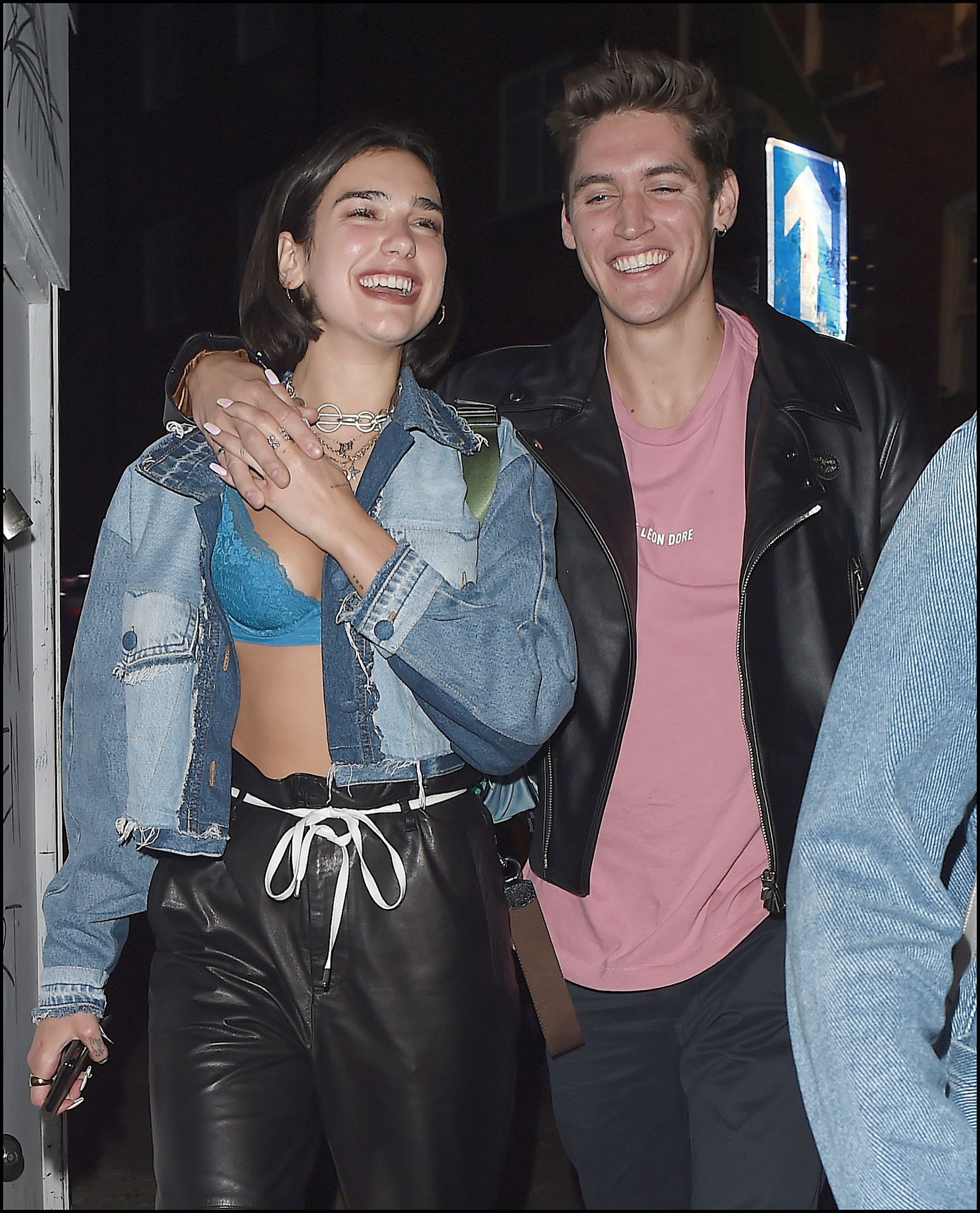 La cantante inglesa Dua Lipa (23) e Isaac Carew (32) es una segunda oportunidad.