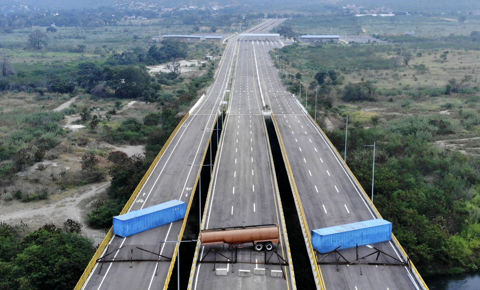 Vista aérea del puente limítrofe entre Cúcuta y Táchira