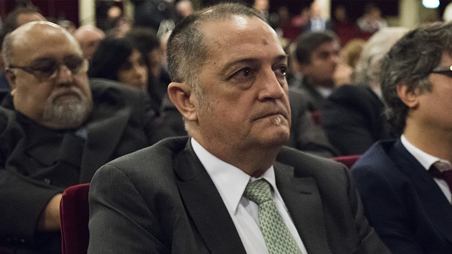 El juez Luis Rodríguez (Adrián Escandar)