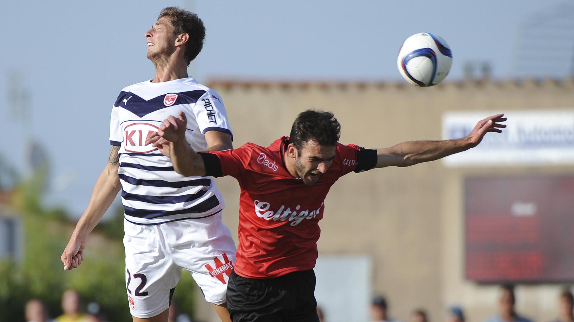 En el Girondins de Burdeos firmó su primer contrato profesional