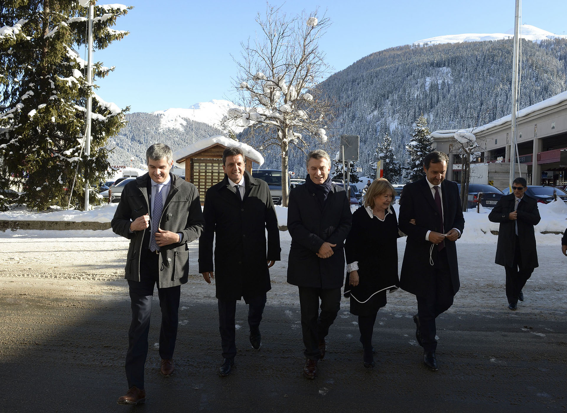 2016. Junto a parte de la delegación argentina, entre la que se encontraba Sergio Massa, que concurrió al Foro Económico Mundial en la ciudad suiza de Davos.