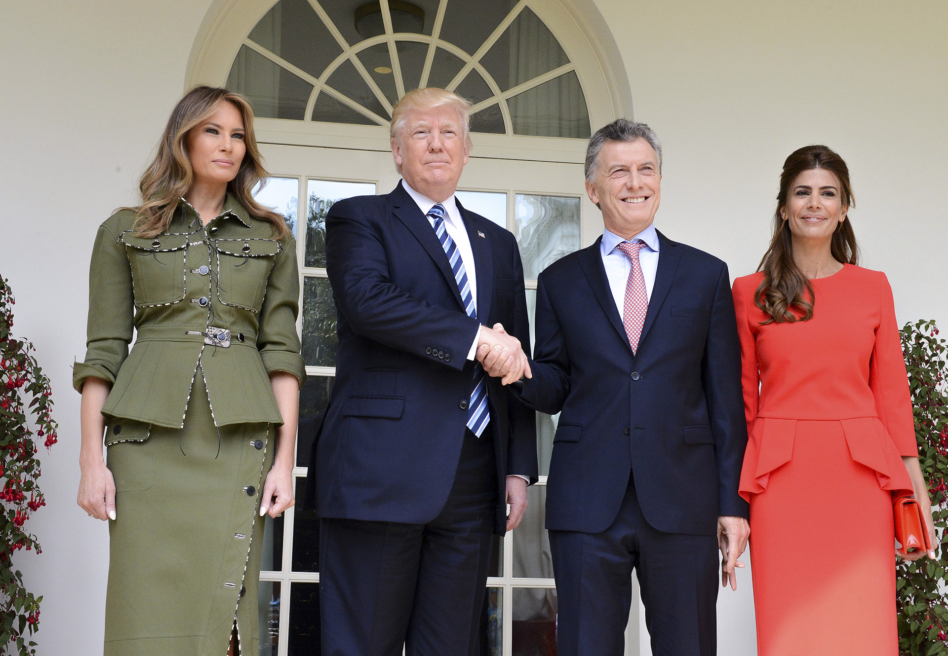 2017. Macri y Trump junto a sus respectivas esposas, Juliana y Melania, en la Casa Blanca.