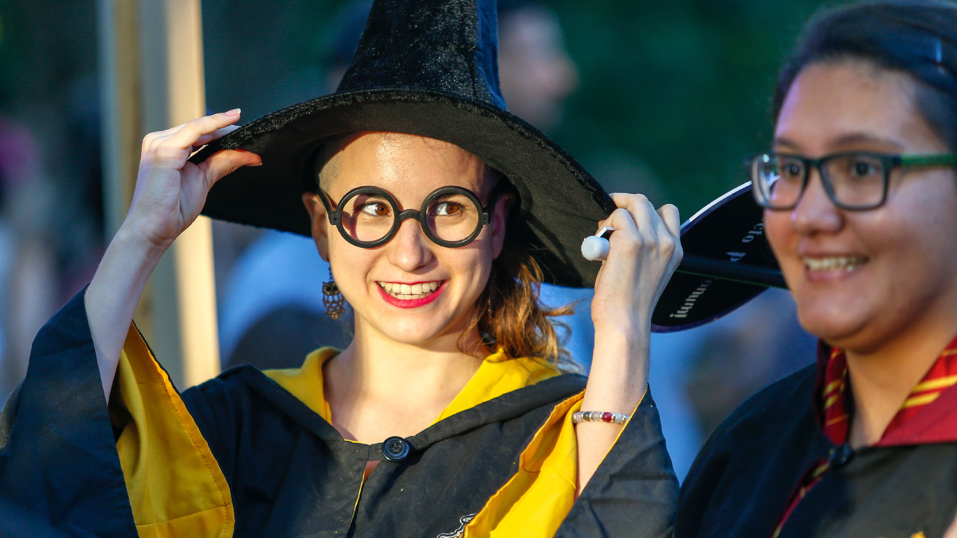 Largas colas para poder disfrutar de la cabina de fotos donde se podían elegir distintas ubicaciones relacionadas con Hogwarts y elementos como sombreros, anteojos, entre otros para acompañar la captura