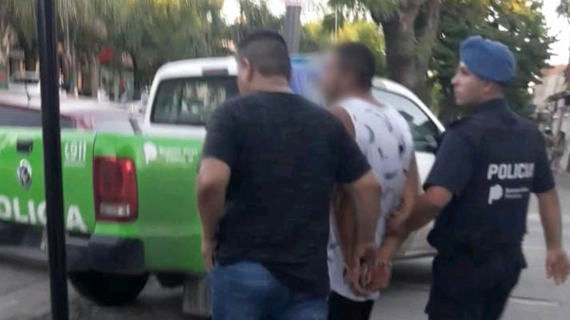 Auge hijo, al ser detenido esta mañana en Los Hornos.