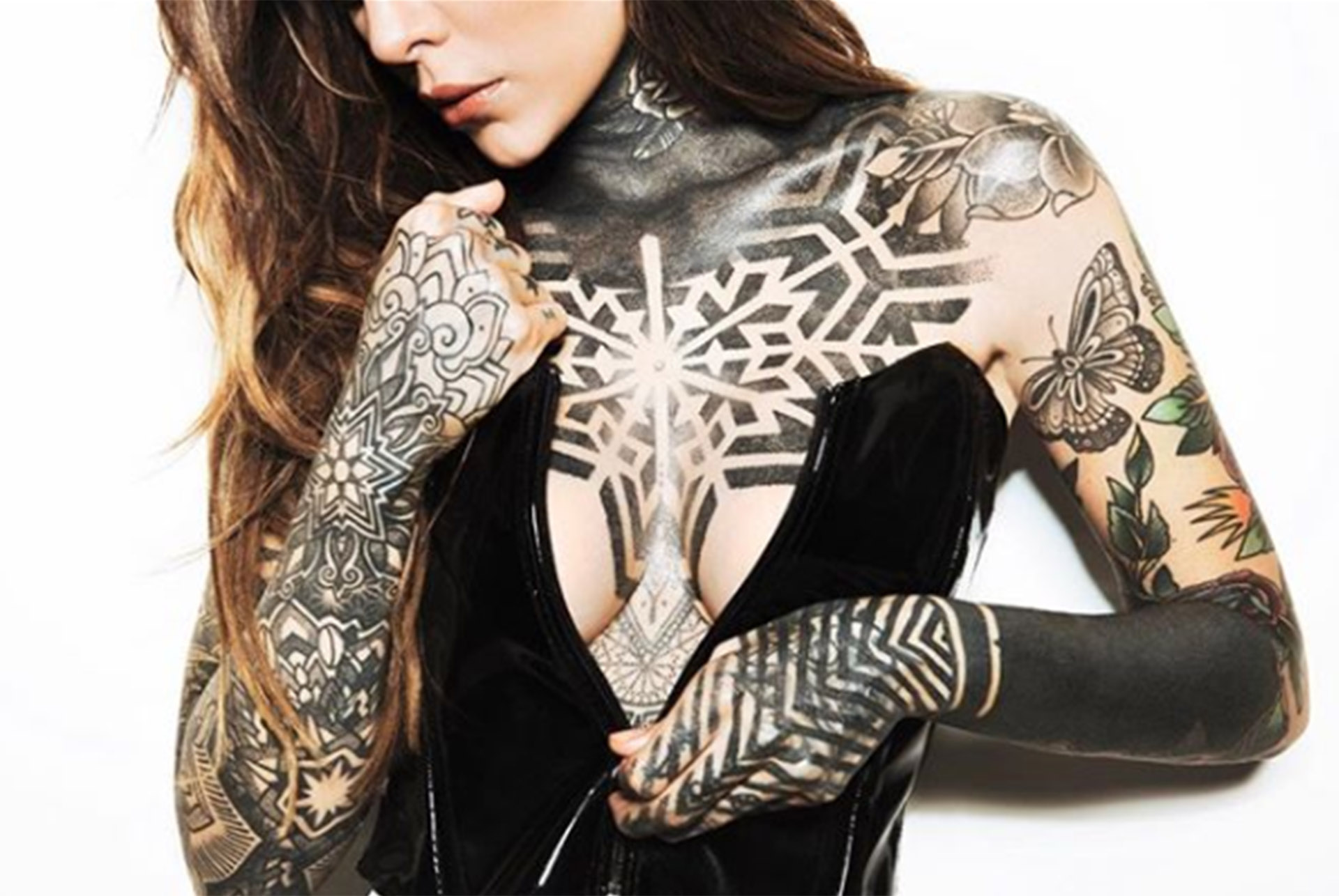 Candelaria Tinelli compartió una foto en Instagram mostrando sus diversos tatuajes (Foto: Instagram)