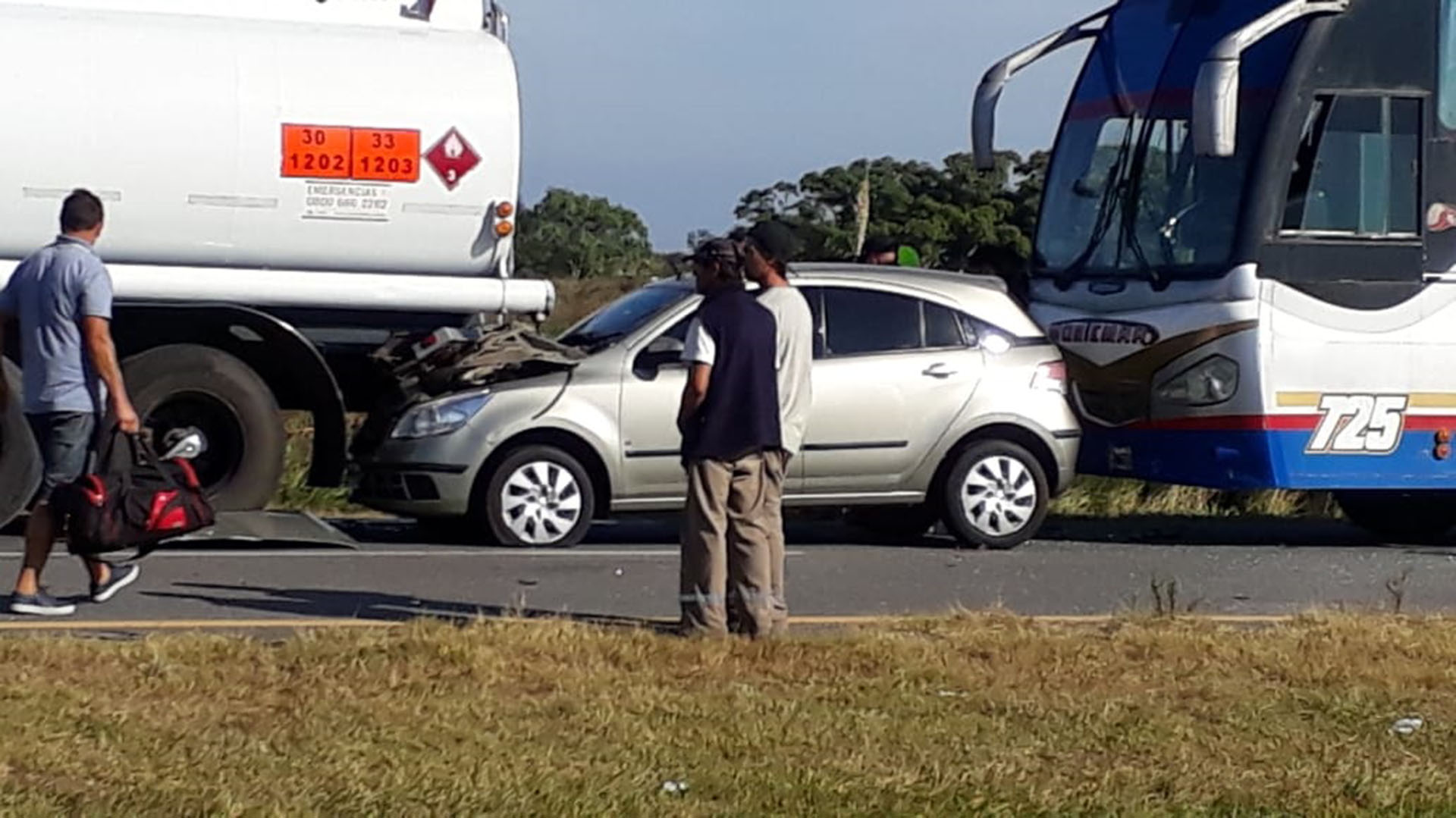 El choque en cadena ocurrió sobre la ruta 11, a la altura de Pinamar (Ministerio de seguridad Provincia)