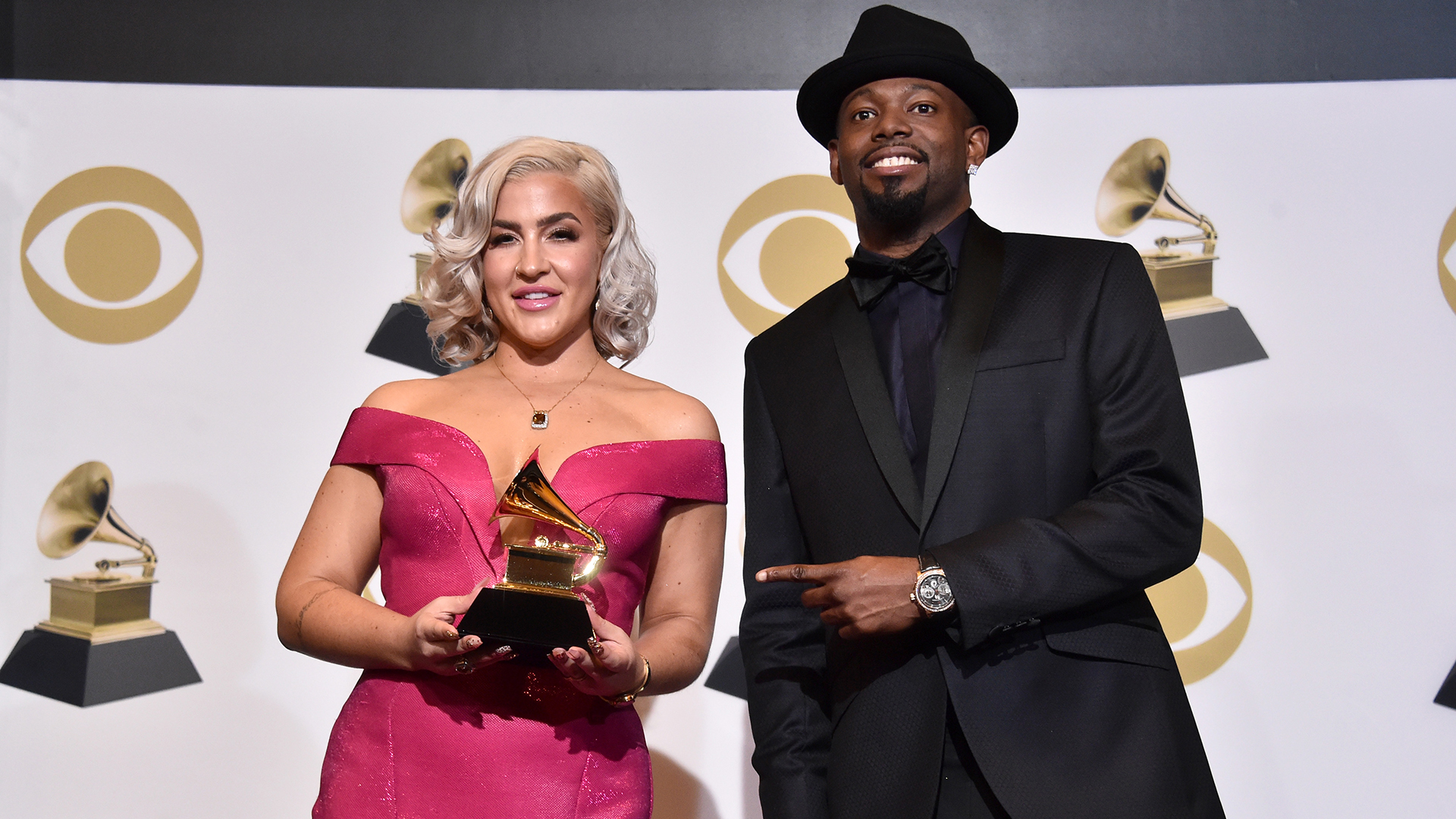 Joelle James y Larrance Dopson (Alberto E. Rodriguez/Getty Images para The Recording Academy/AFP)
