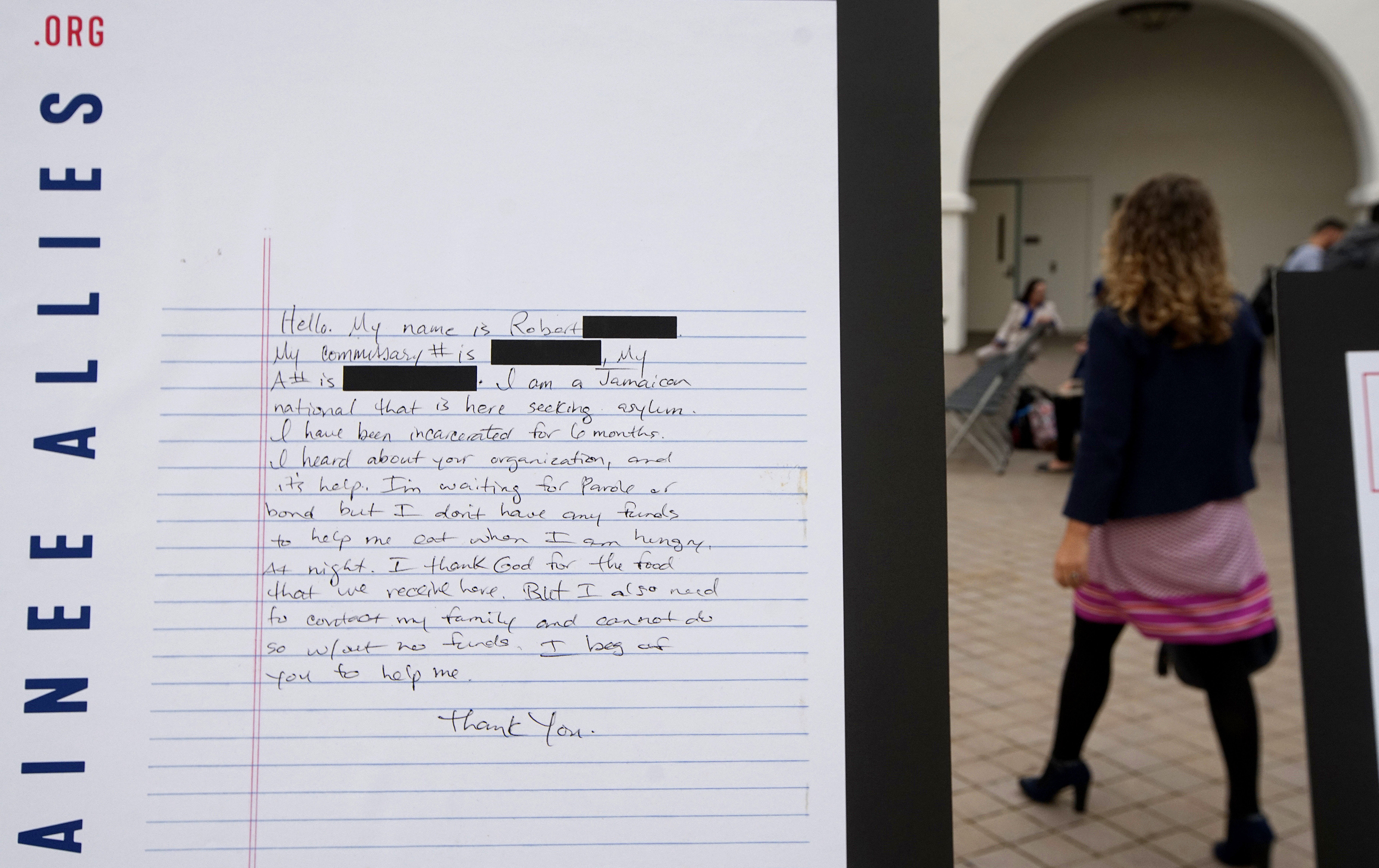 Una carta enviada un migrante. (Sandy Huffaker/The New York Times)