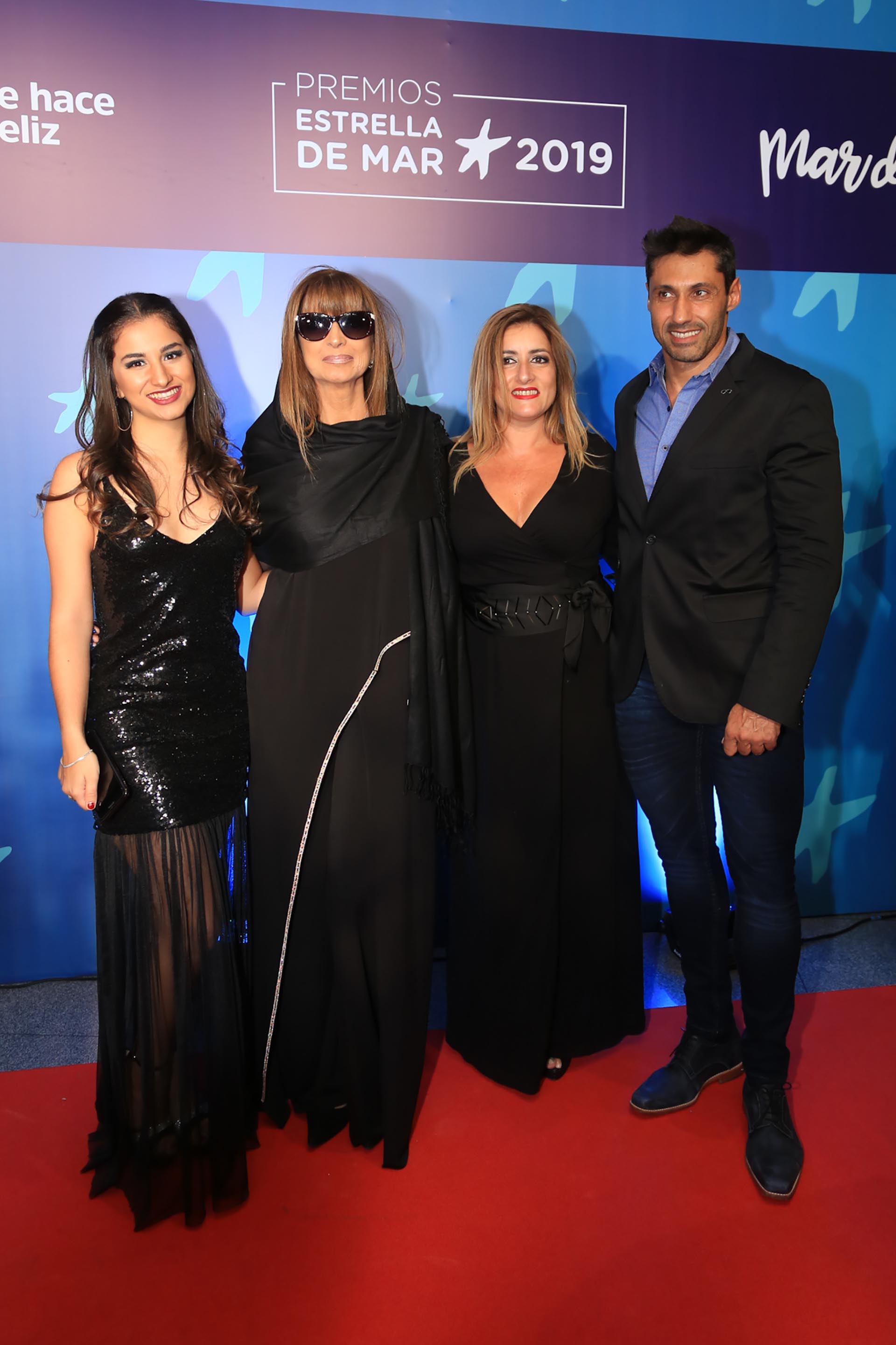 El elenco de “Verdades Mentirosas”
