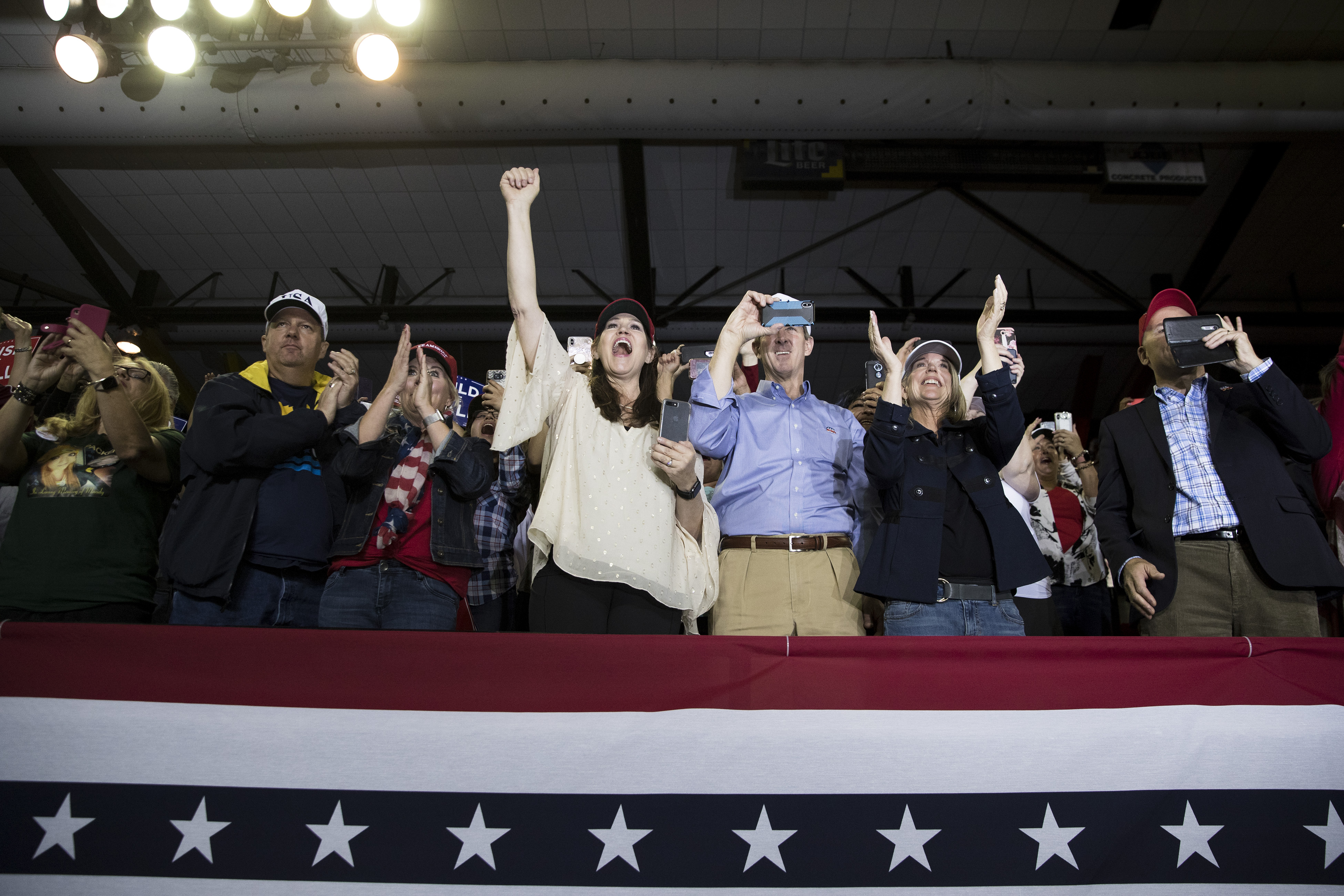 Simpatizantes de Trump durante el mitin (Sarah Silbiger/The New York Times)