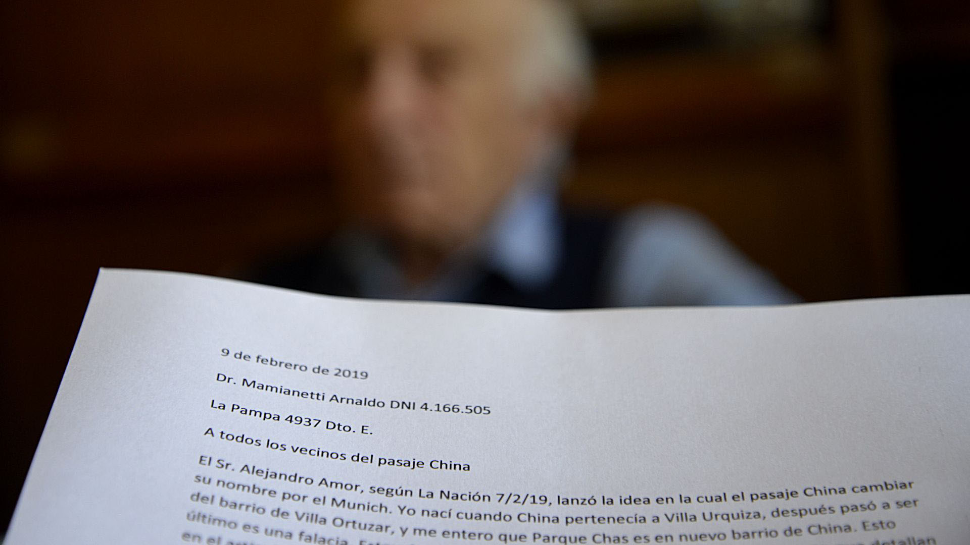 La carta de Carlos a los vecinos del pasaje