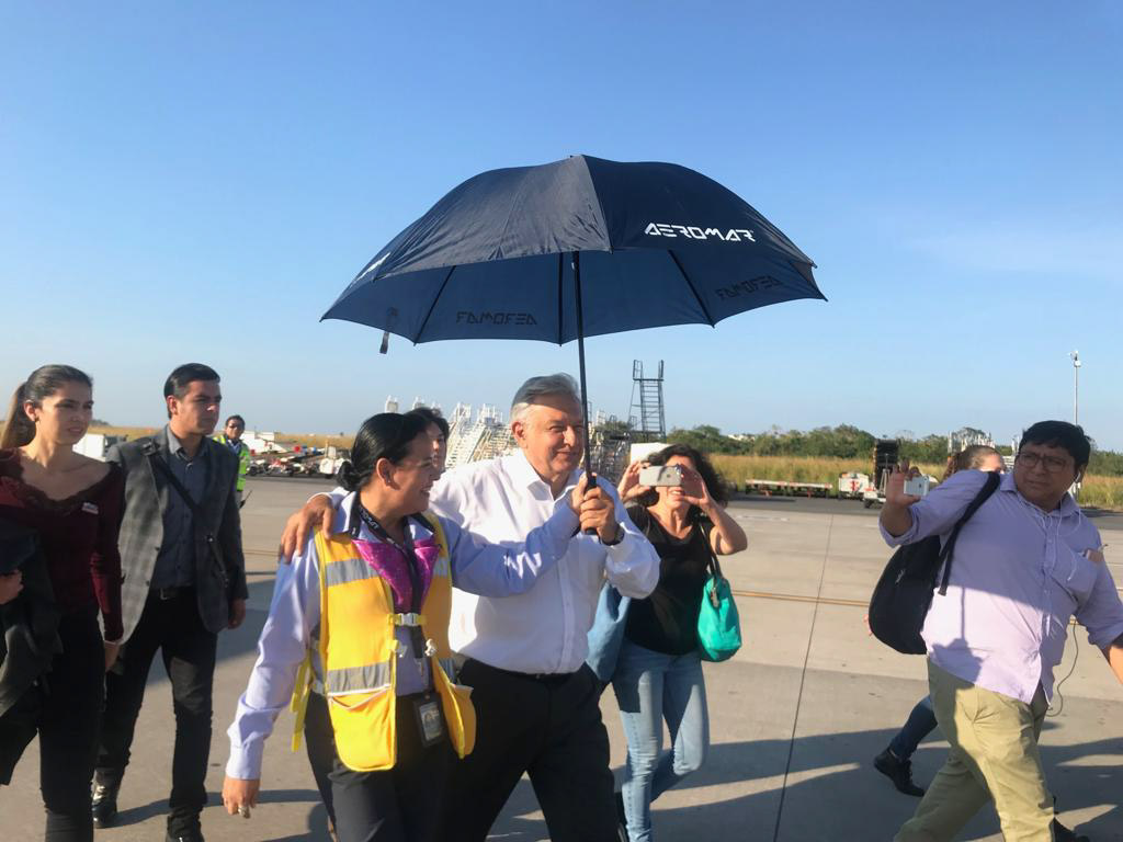 El mandatario viaja constantemente. (Foto: Cuartoscuro)
