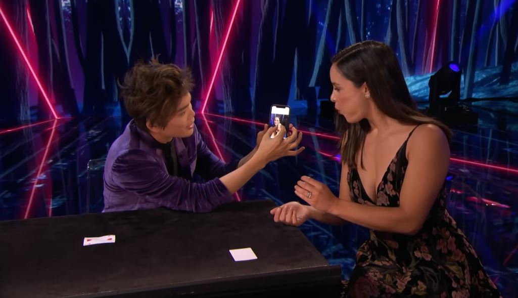 Melissa Fumero no puede creer lo que ven sus ojos. Shin Lim la sorprendió durante el último episodio de “America’s Got Talent”, en el cual se consagró Campeón del Mundo